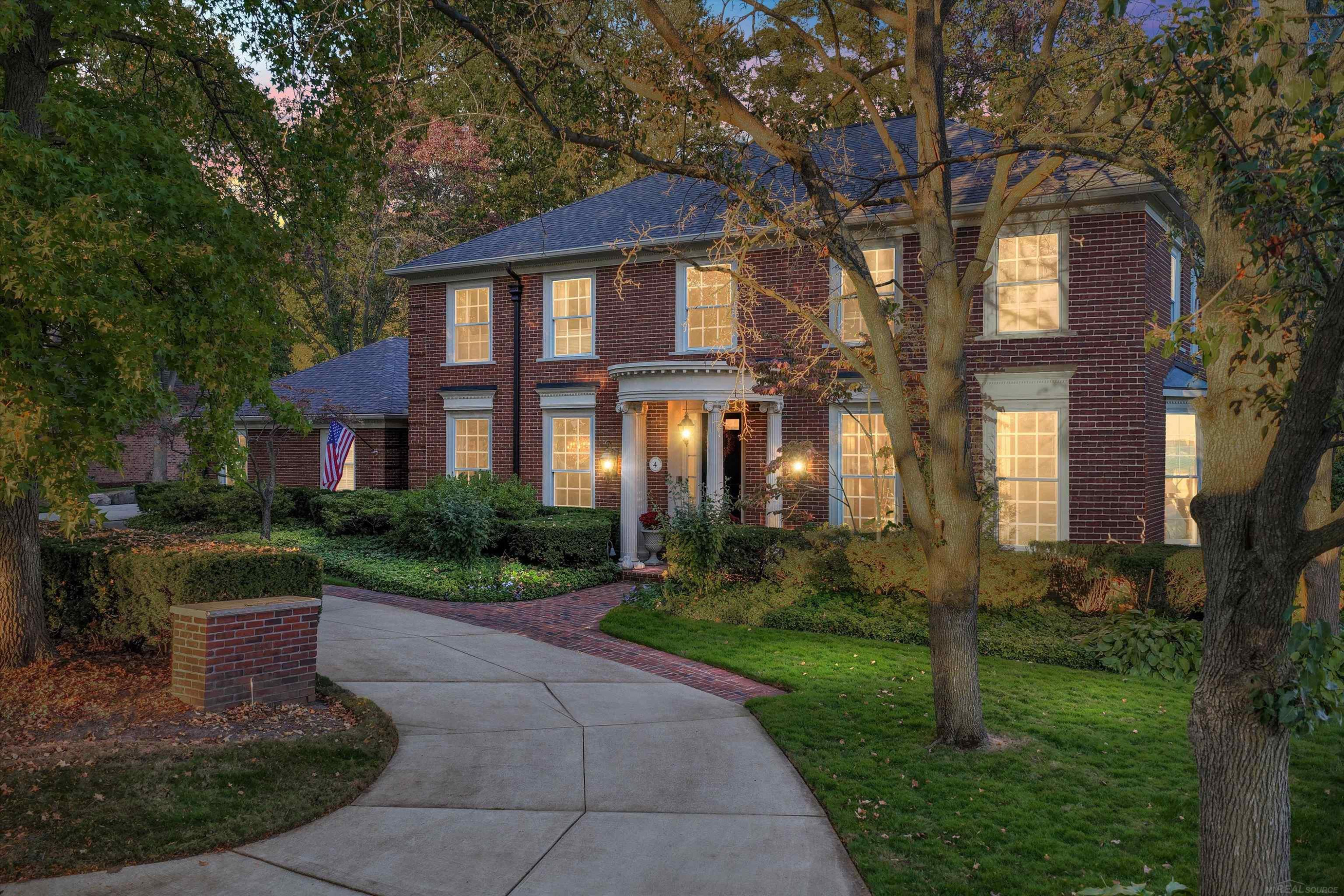 4 Cameron Place, Grosse Pointe, MI 48230 — Photo 2