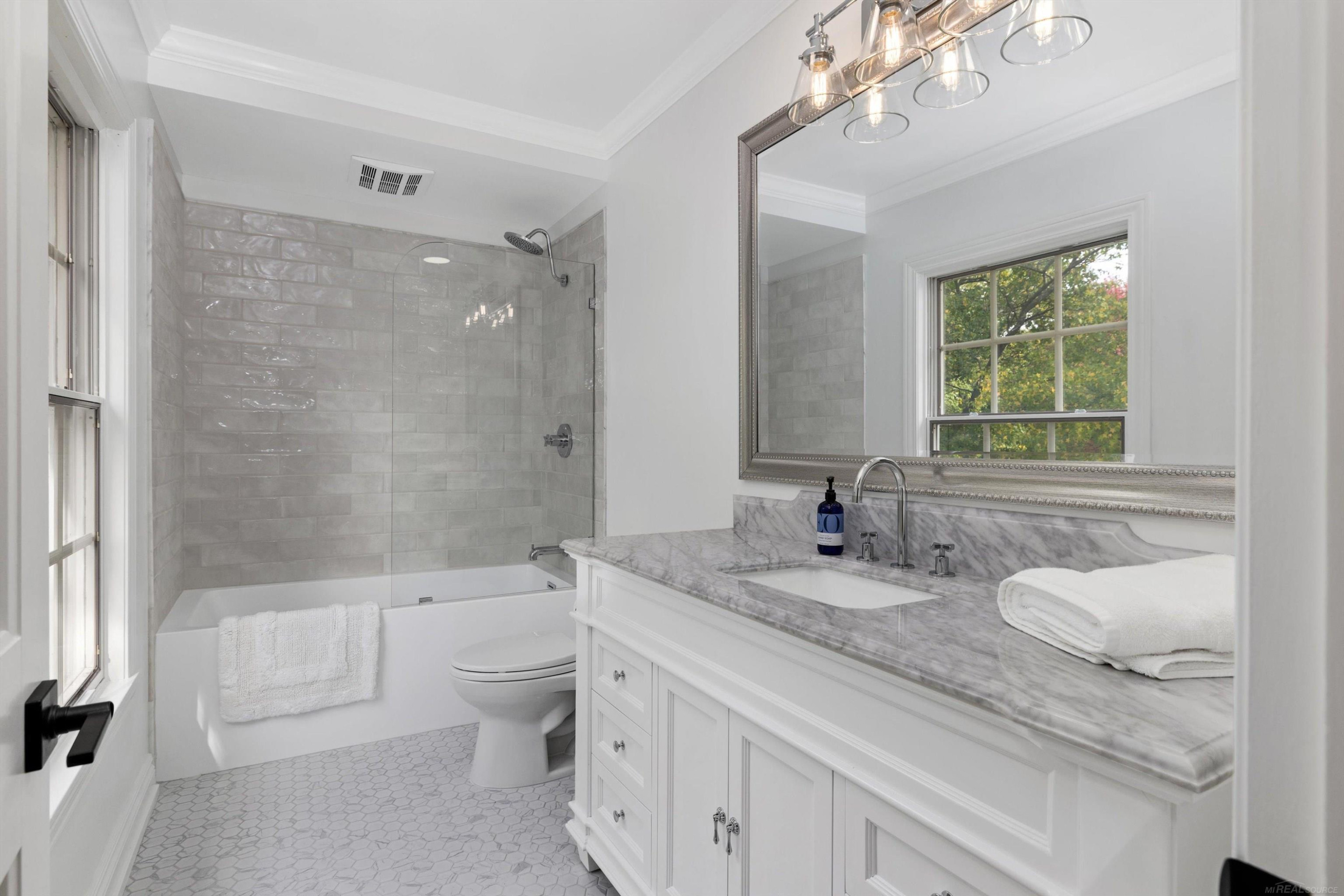 4 Cameron Place, Grosse Pointe, MI 48230 — Photo 54