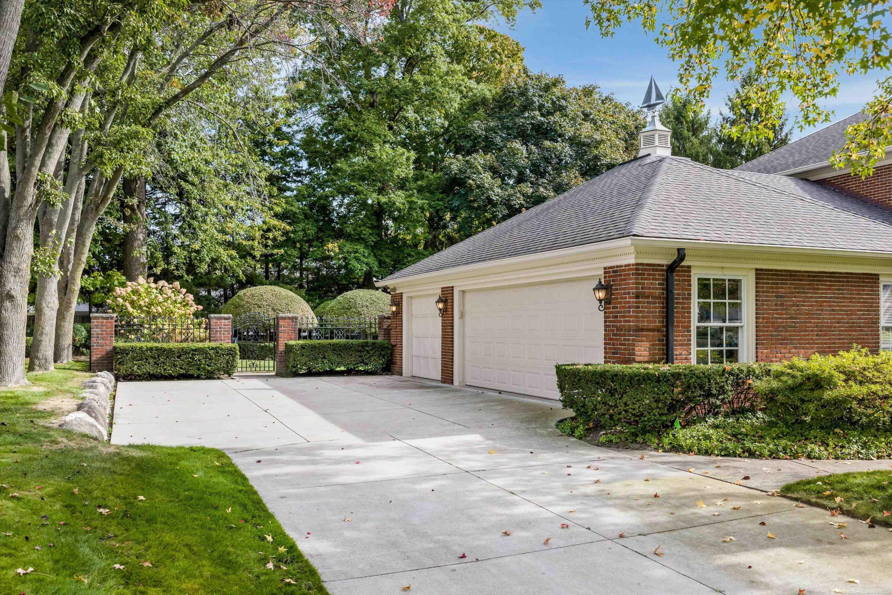 4 Cameron Place, Grosse Pointe, MI 48230 — Photo 74
