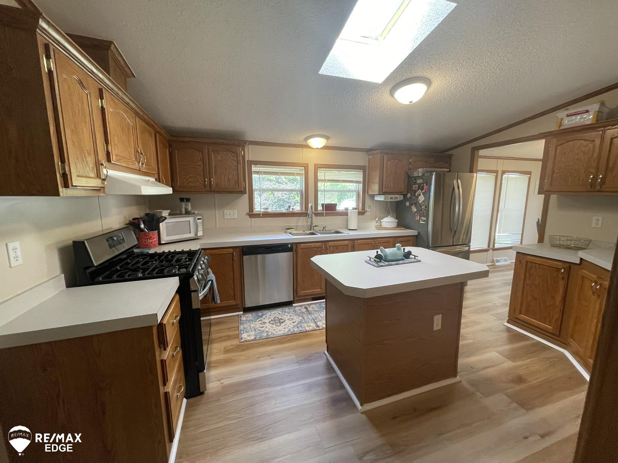 257 Grissom Court, Flushing, MI 48433 — Photo 8