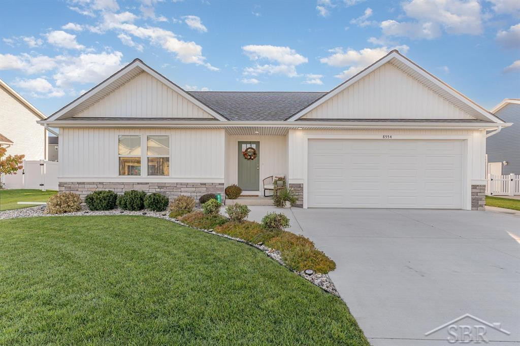 8554 Oakhill Drive, Freeland, MI 48623 — Photo 2