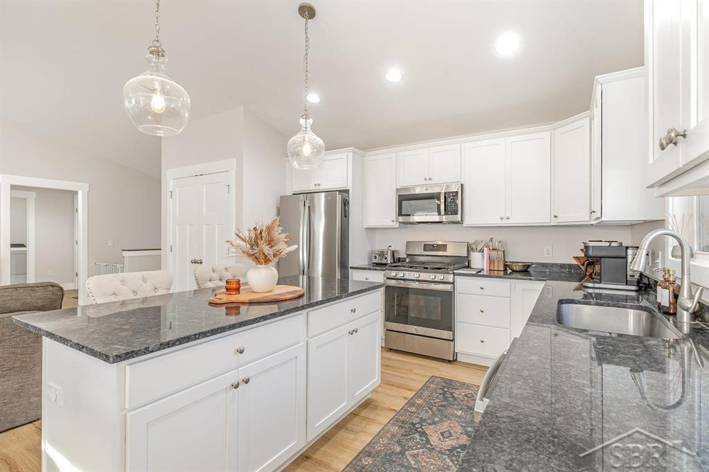 8554 Oakhill Drive, Freeland, MI 48623 — Photo 10