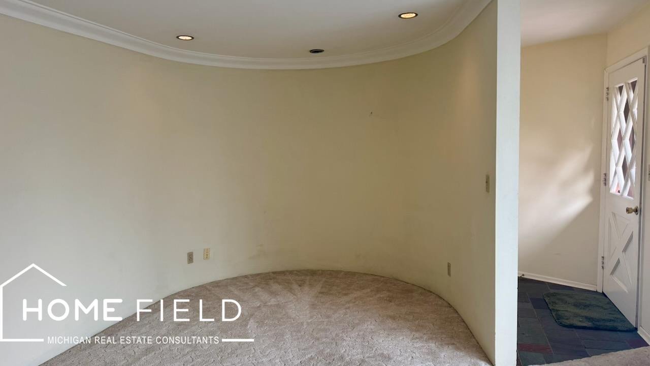 608 Ridgeview Drive, Corunna, MI 48817 — Photo 5