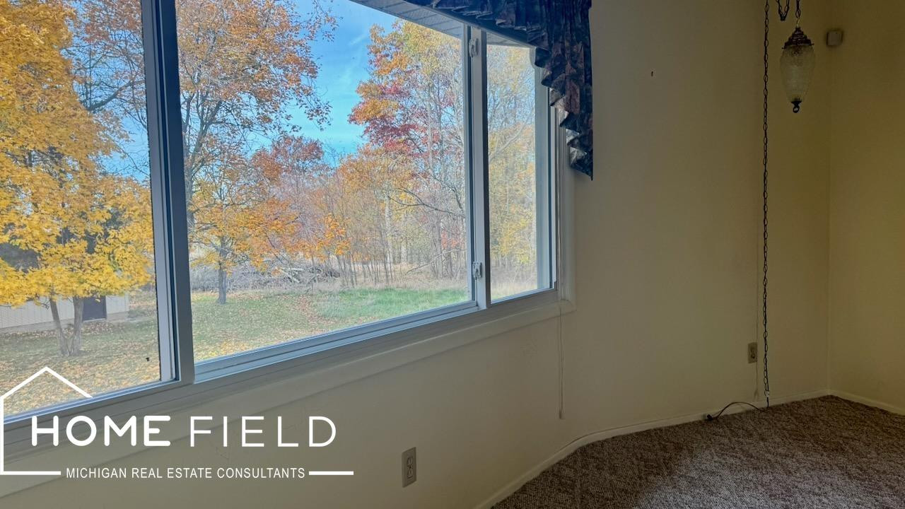 608 Ridgeview Drive, Corunna, MI 48817 — Photo 9