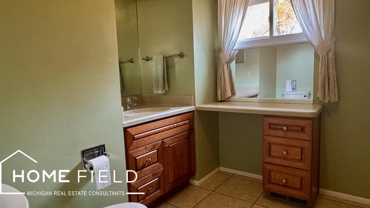 608 Ridgeview Drive, Corunna, MI 48817 — Photo 14