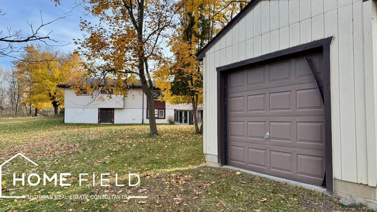 608 Ridgeview Drive, Corunna, MI 48817 — Photo 28