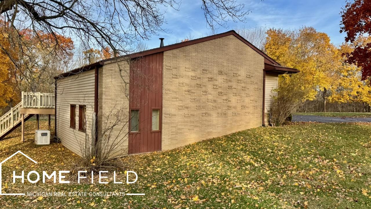 608 Ridgeview Drive, Corunna, MI 48817 — Photo 30