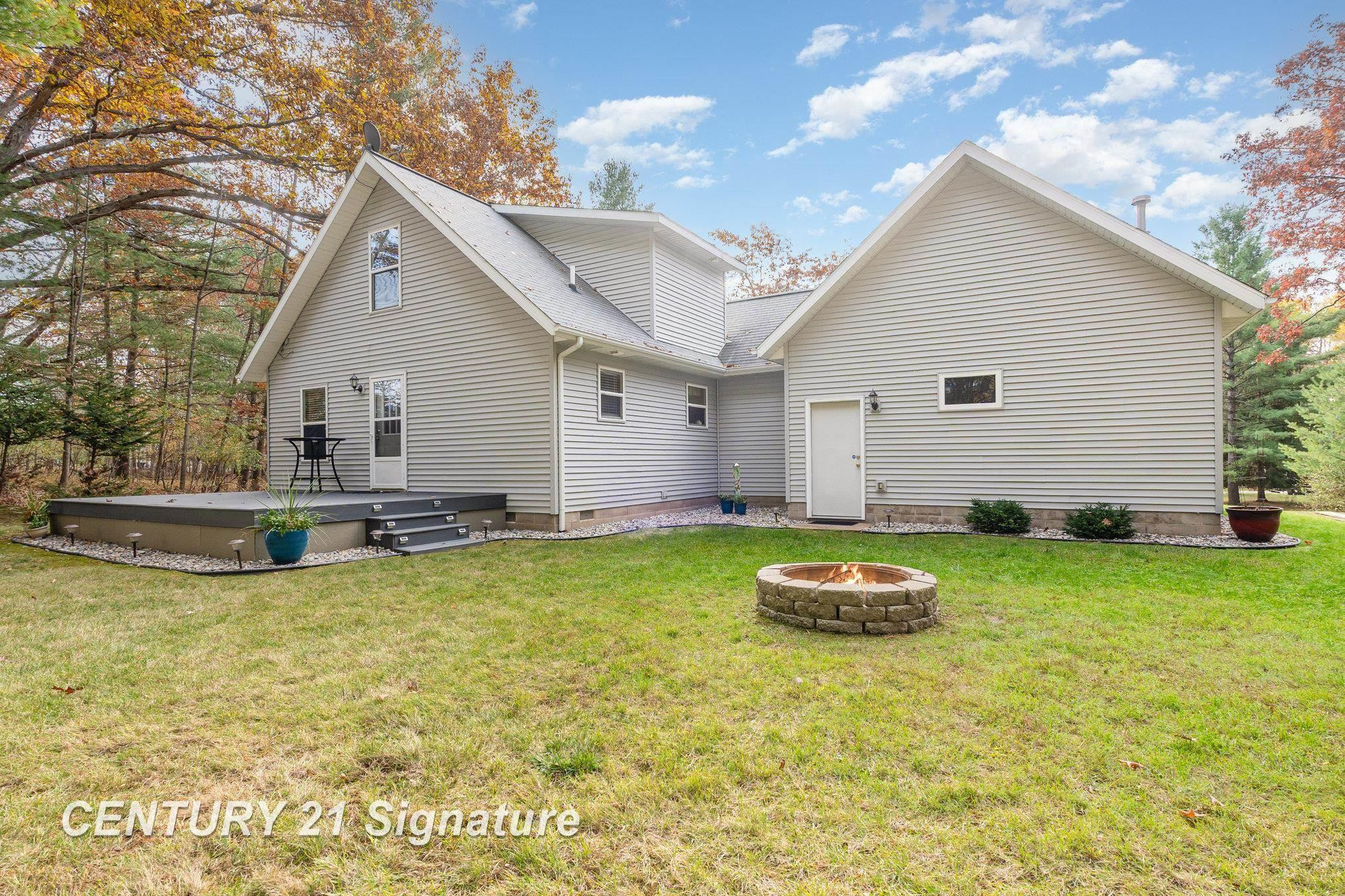 5019 Kings Way Way, Gladwin, MI 48624 — Photo 22