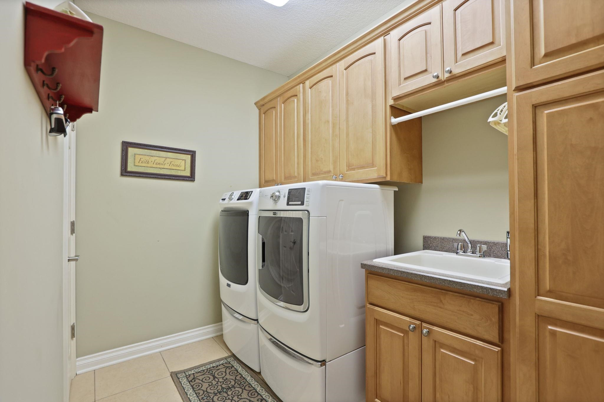 168 Kingsbrook Drive, Frankenmuth, MI 48734 — Photo 33