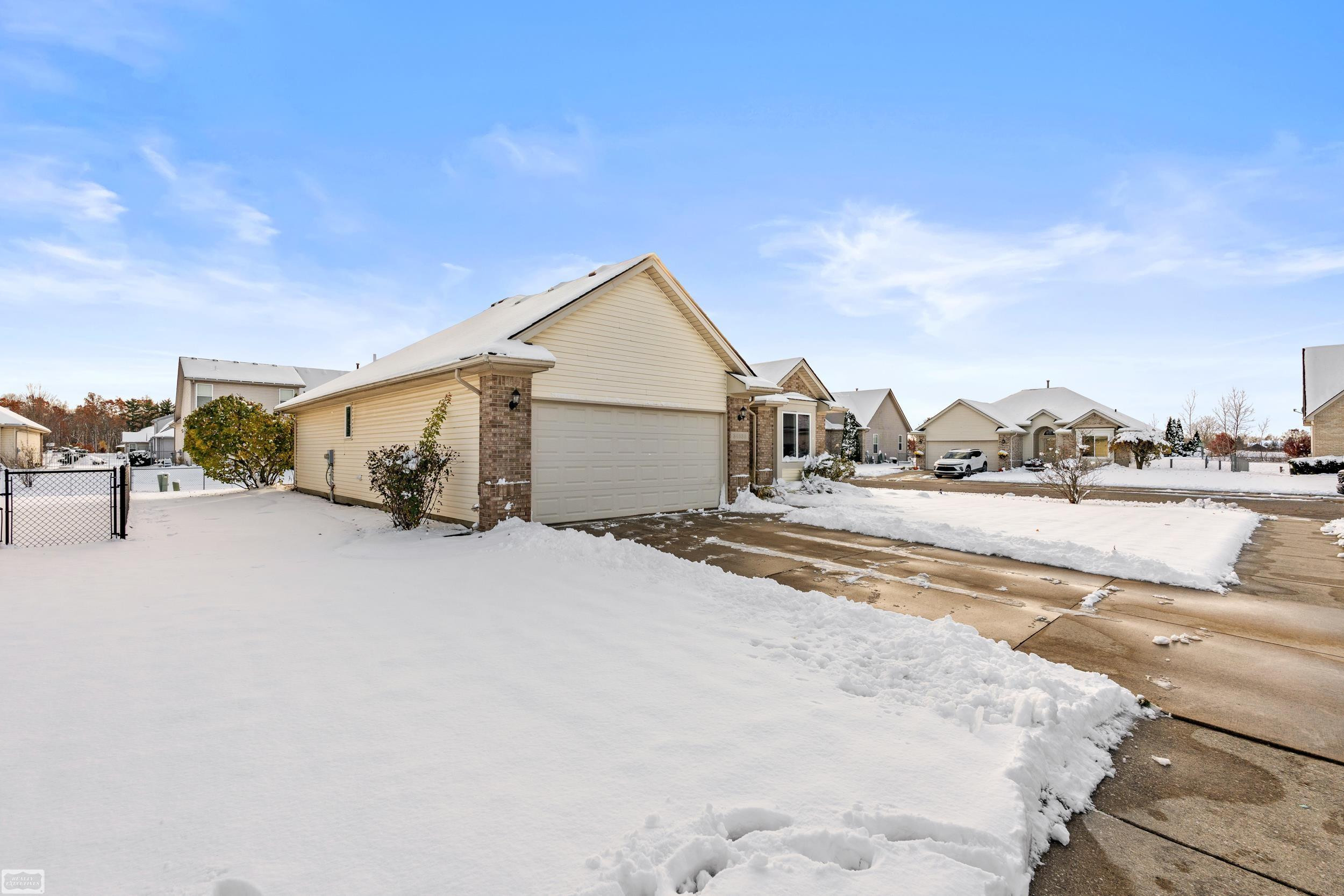 34588 Magnolia Lane, Richmond, MI 48062 — Photo 4
