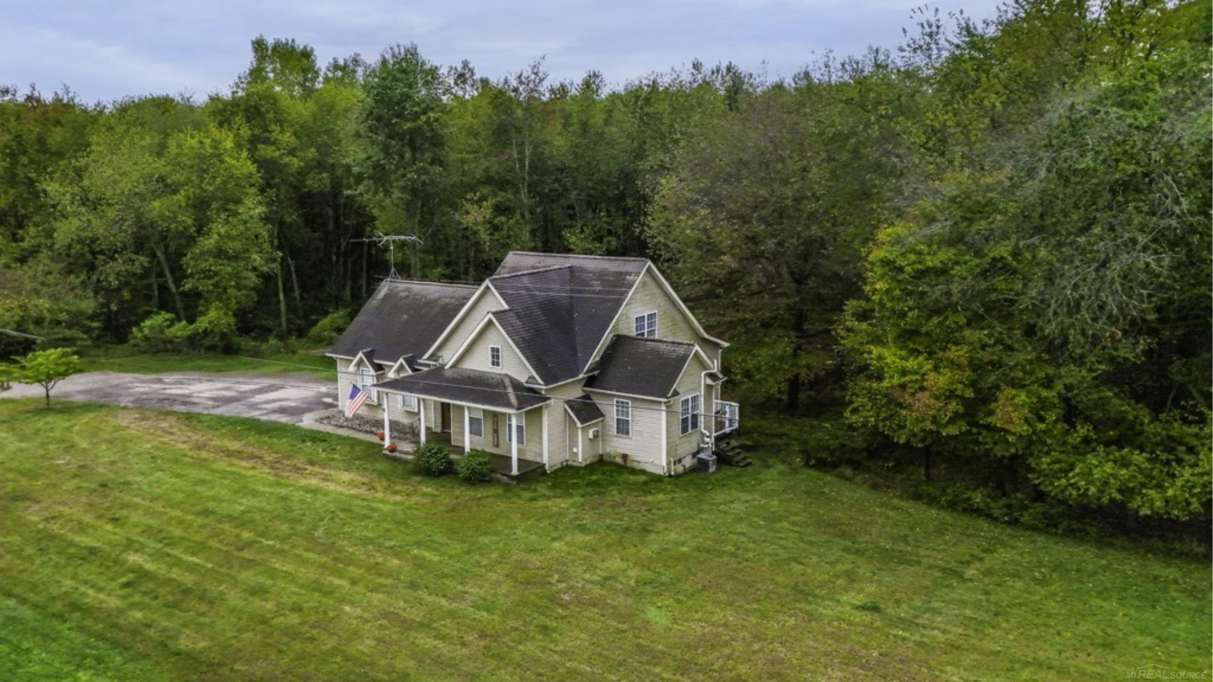 3955 Hogback Road, Fowlerville, MI 48836 — Photo 8