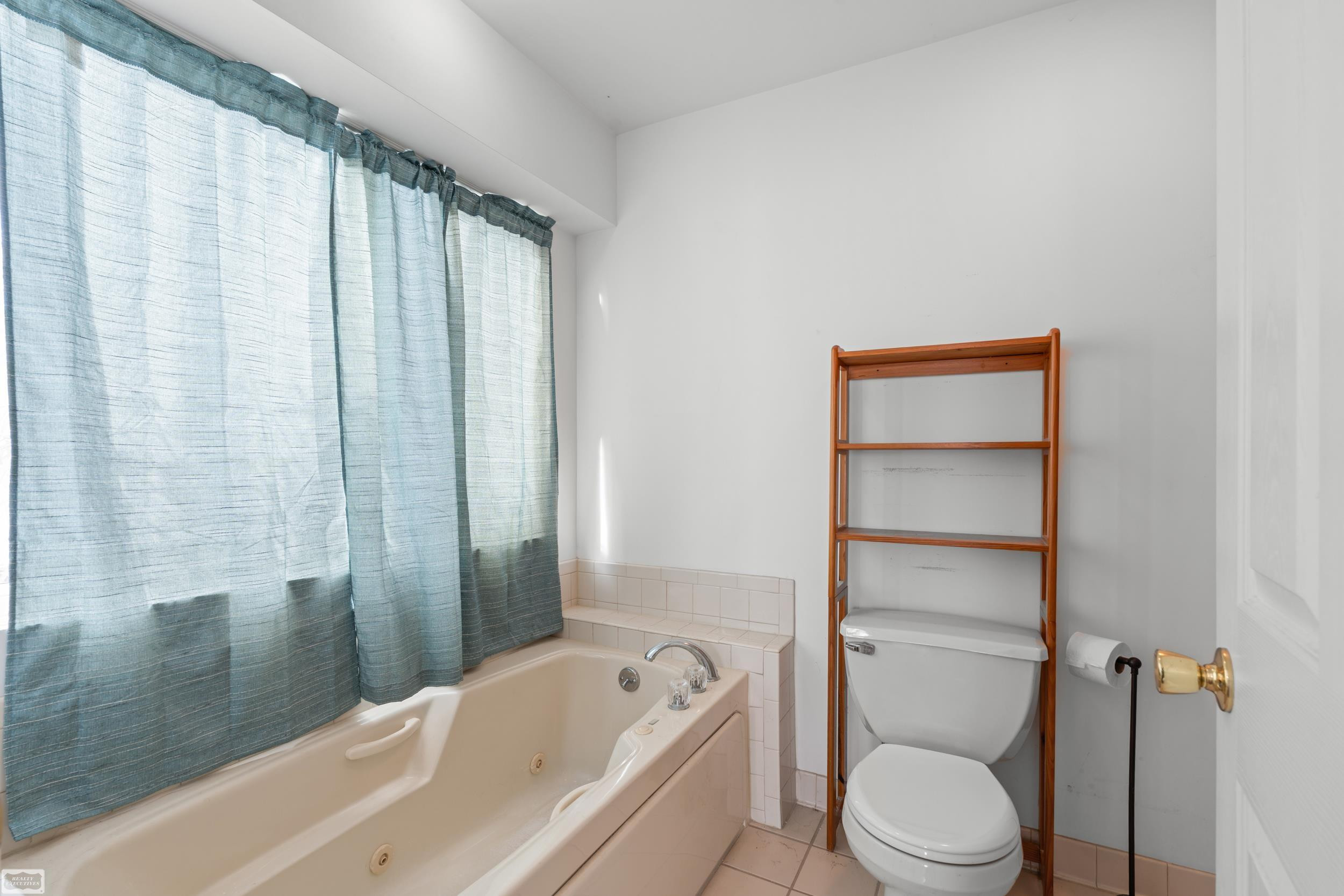 34588 Magnolia Lane, Richmond, MI 48062 — Photo 17