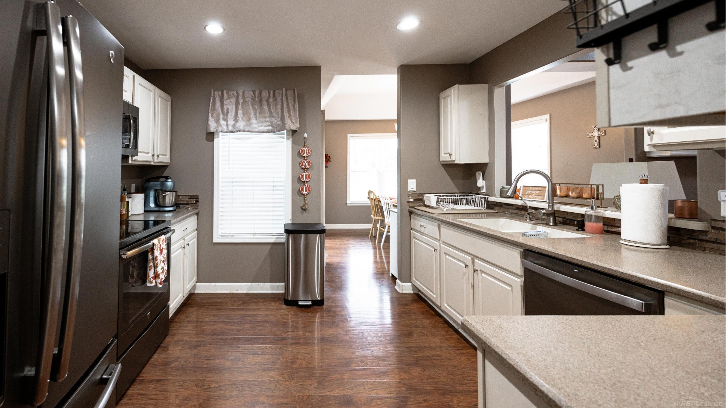 3955 Hogback Road, Fowlerville, MI 48836 — Photo 30