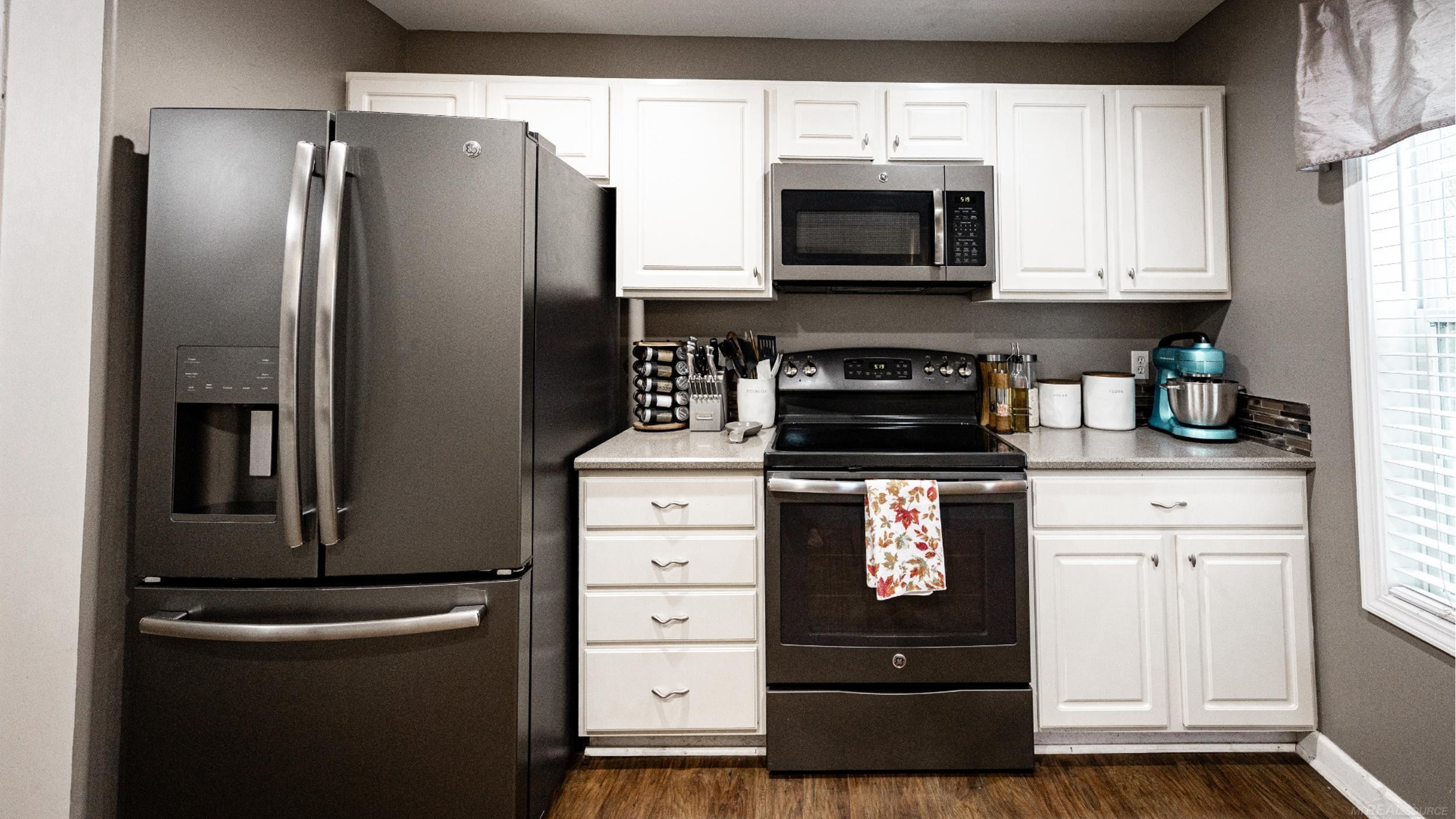 3955 Hogback Road, Fowlerville, MI 48836 — Photo 33