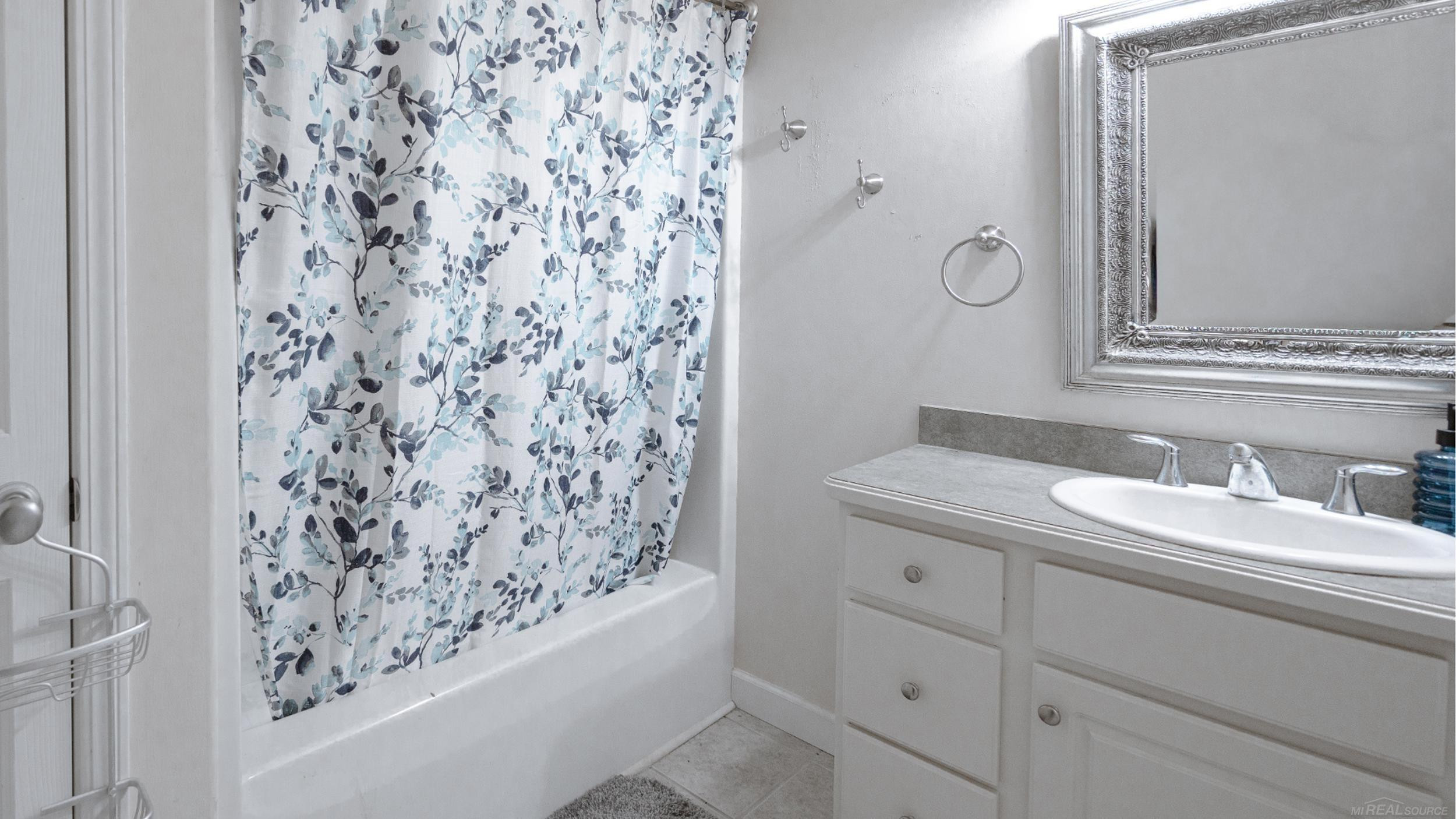 3955 Hogback Road, Fowlerville, MI 48836 — Photo 56