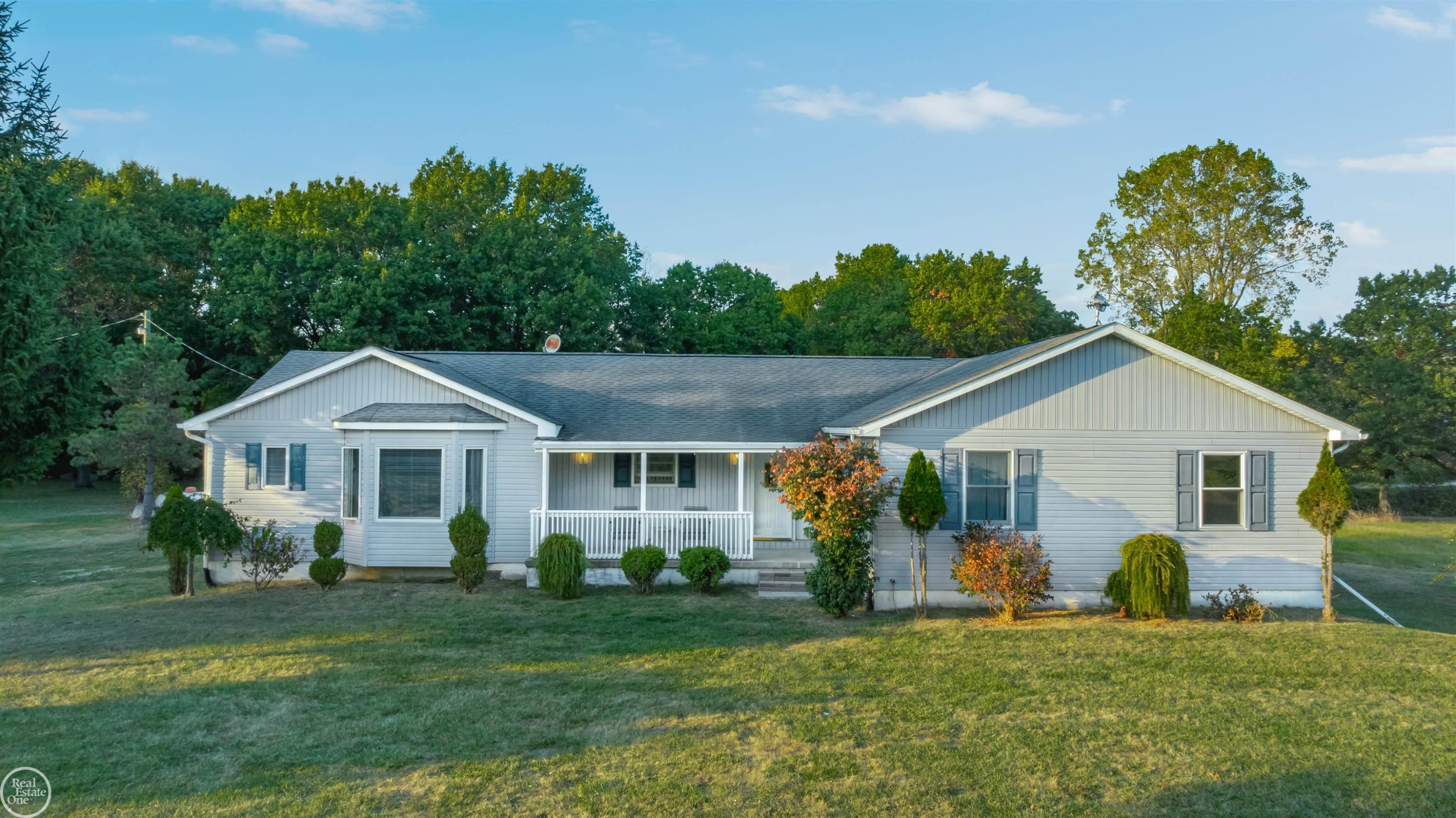 300 Parkwood Drive, Metamora, MI 48455 — front exterior