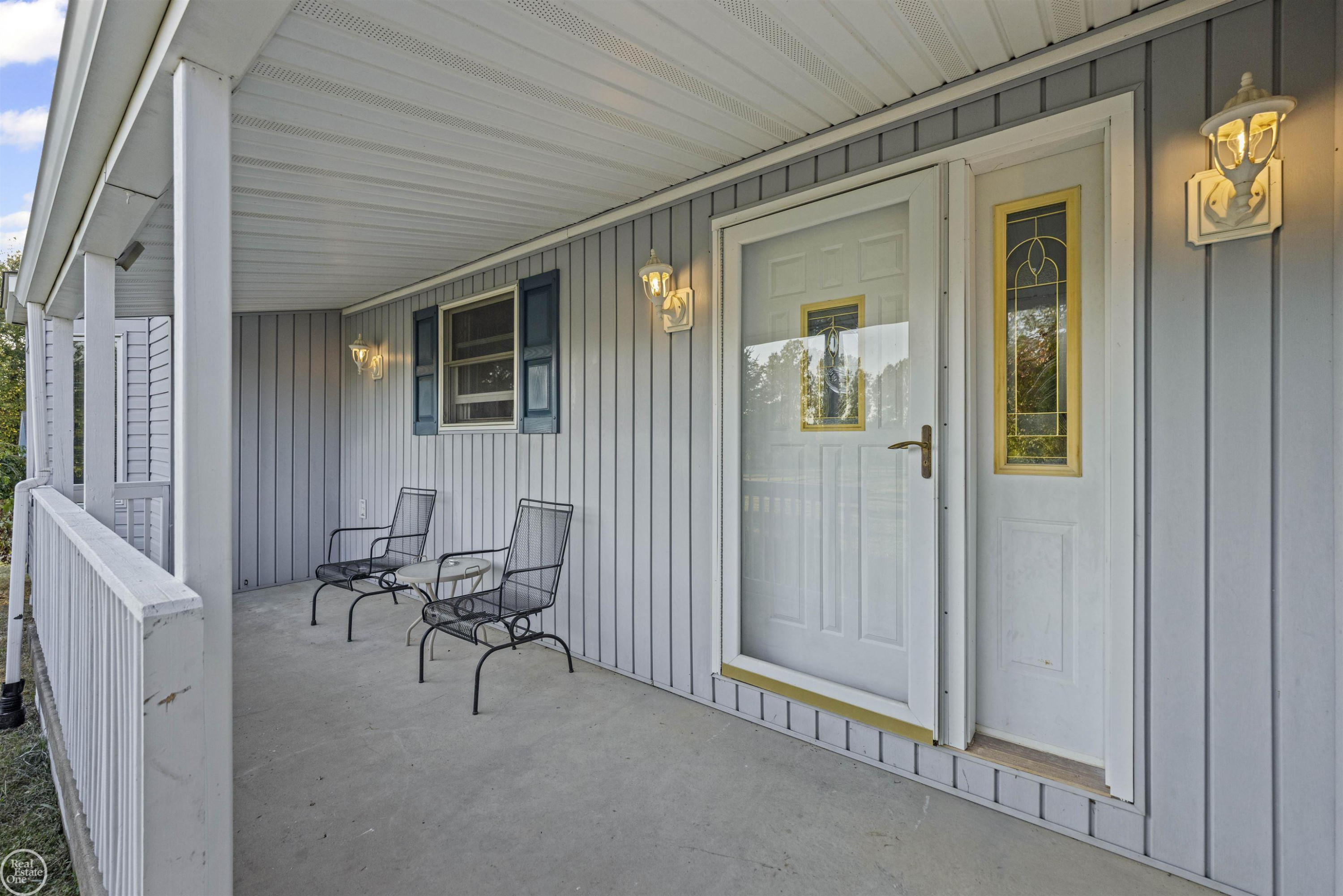 300 Parkwood Drive, Metamora, MI 48455 — Photo 2