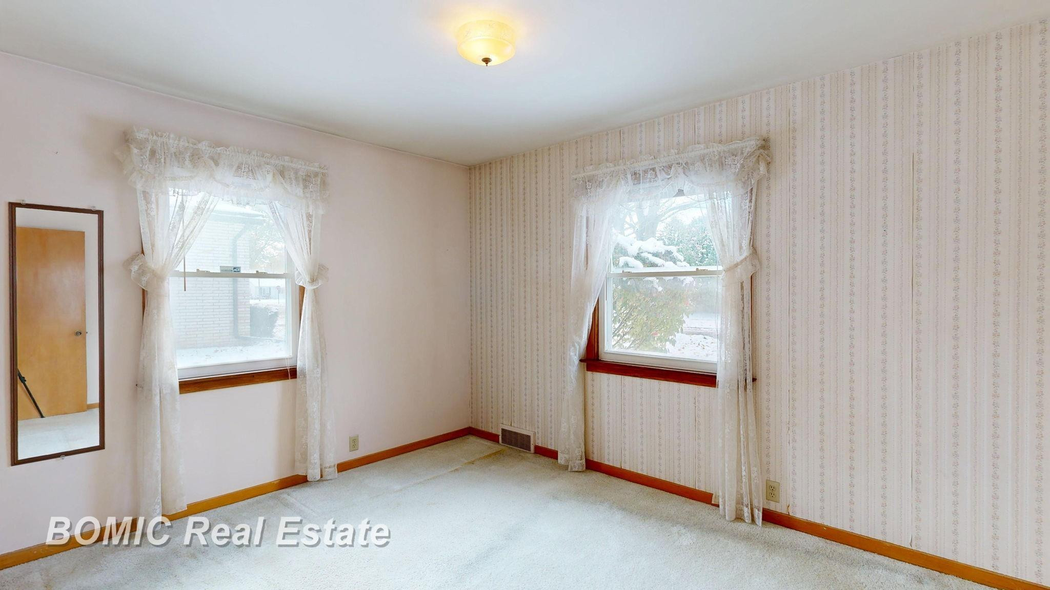 327 Kern Street, Frankenmuth, MI 48734 — Photo 11