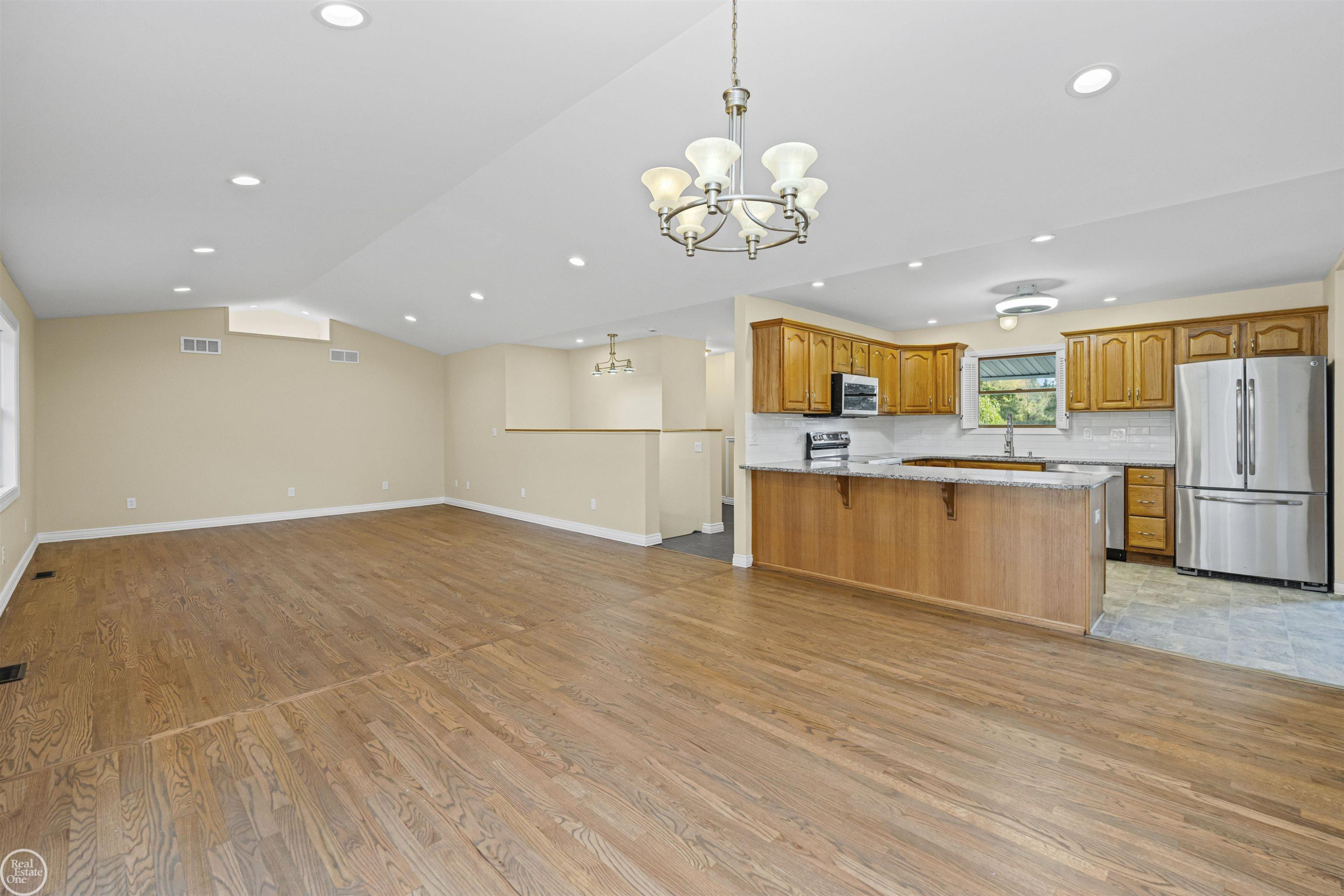 300 Parkwood Drive, Metamora, MI 48455 — Photo 10