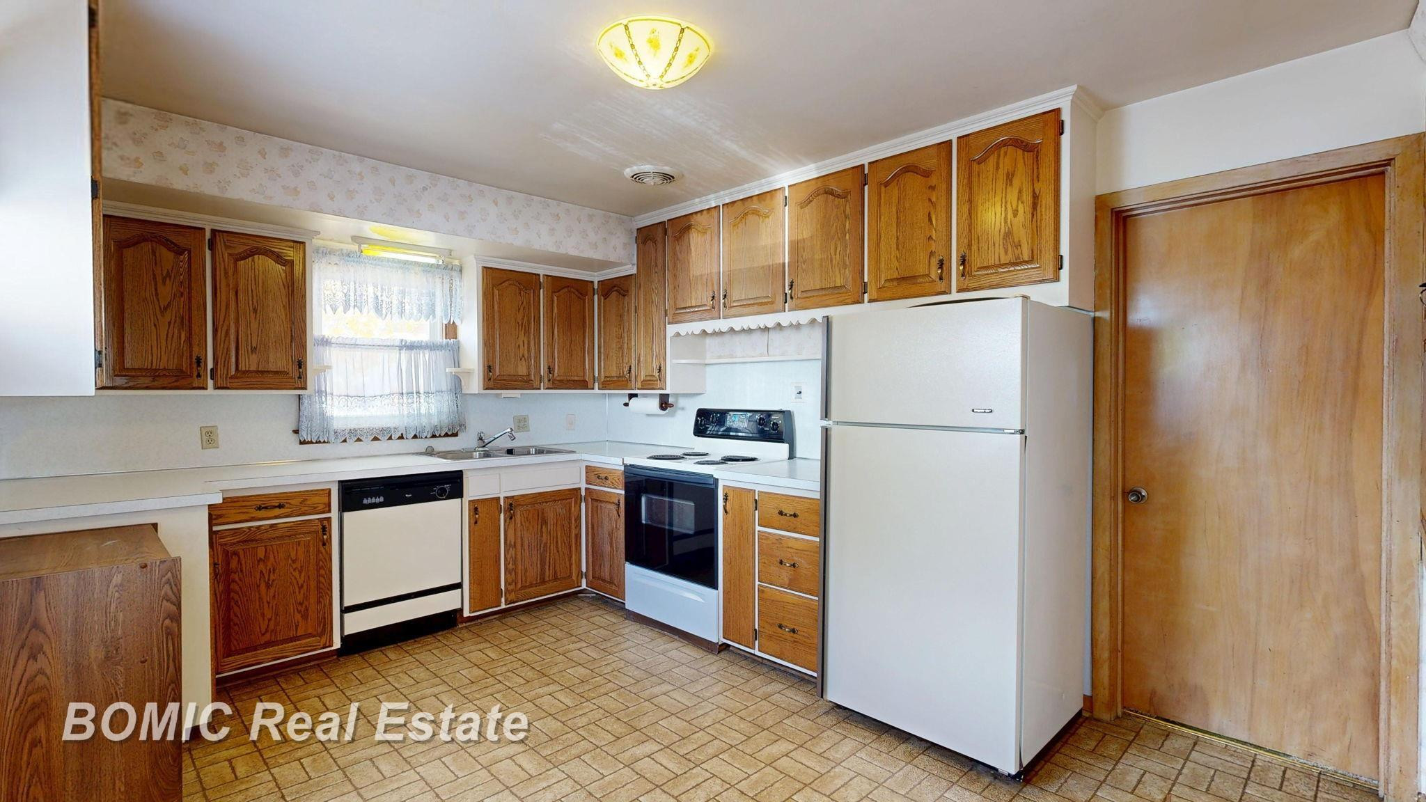 327 Kern Street, Frankenmuth, MI 48734 — Photo 16