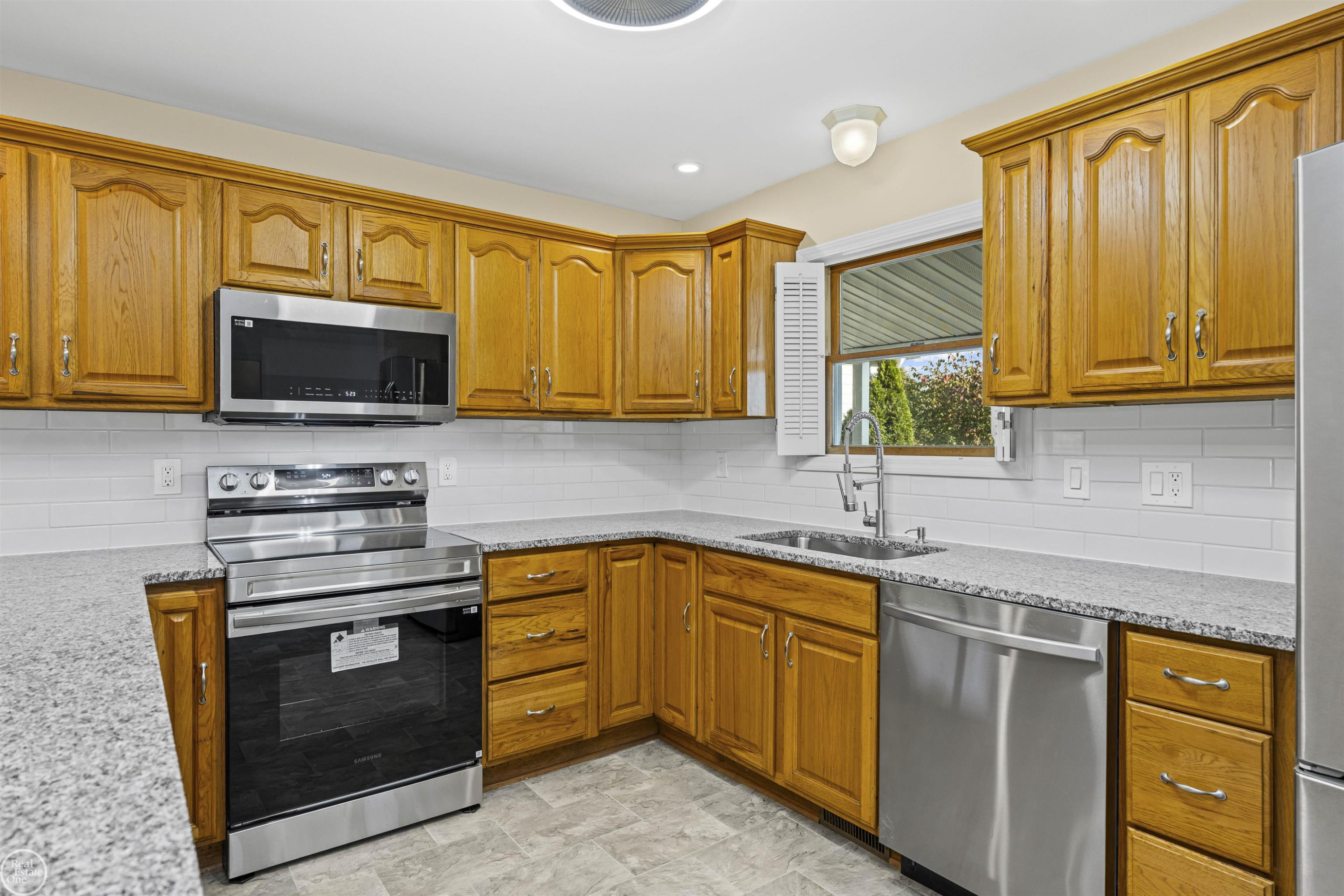 300 Parkwood Drive, Metamora, MI 48455 — Photo 13