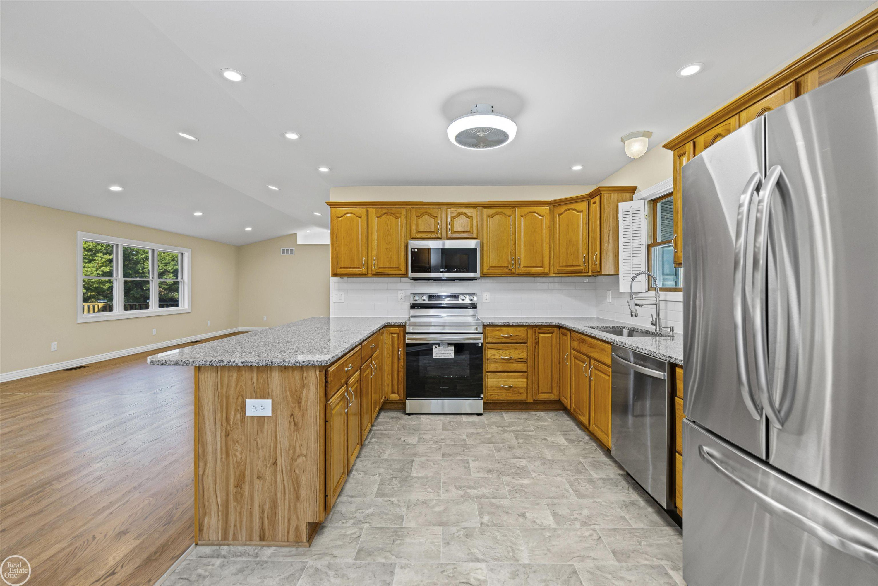 300 Parkwood Drive, Metamora, MI 48455 — Photo 14
