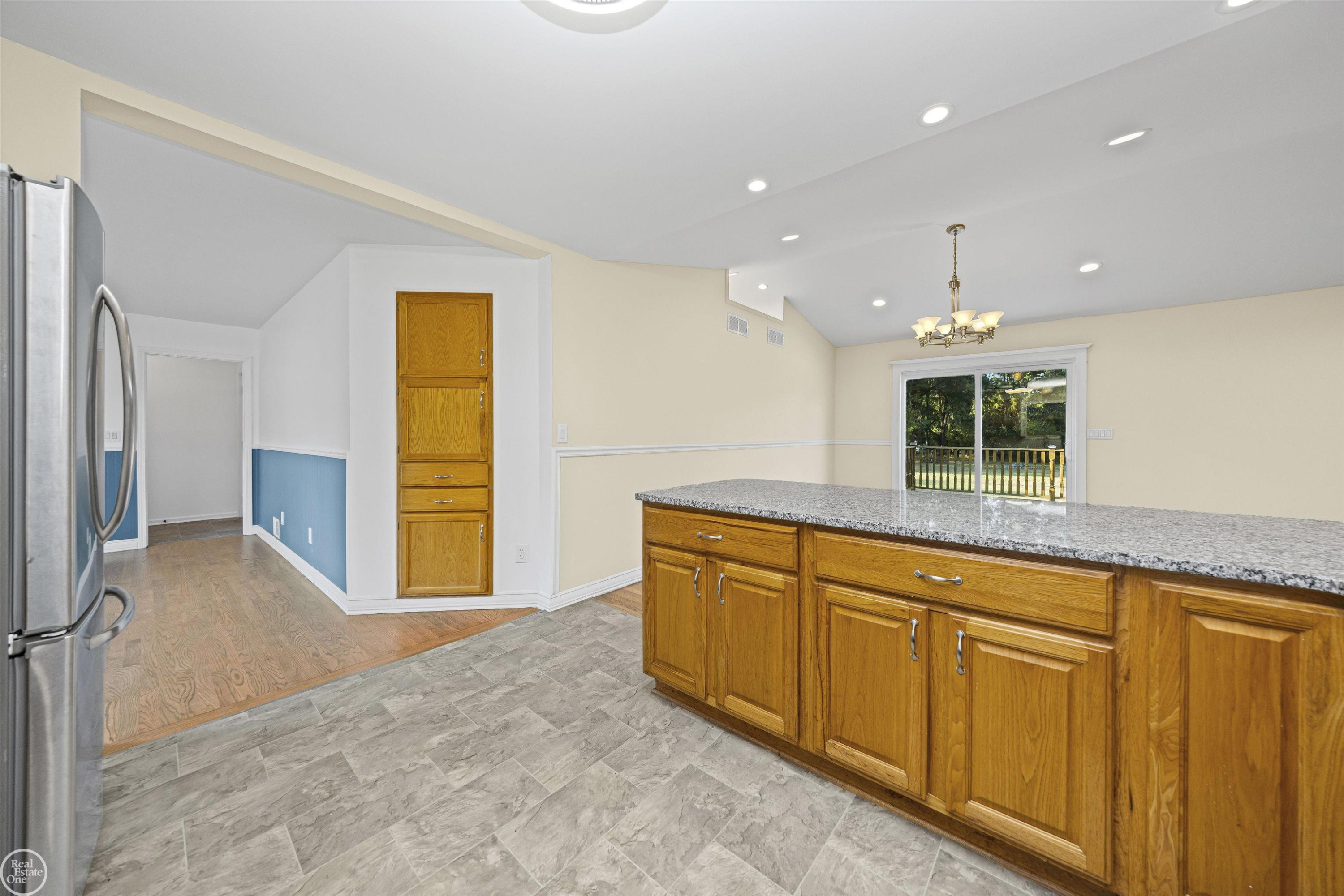 300 Parkwood Drive, Metamora, MI 48455 — Photo 16