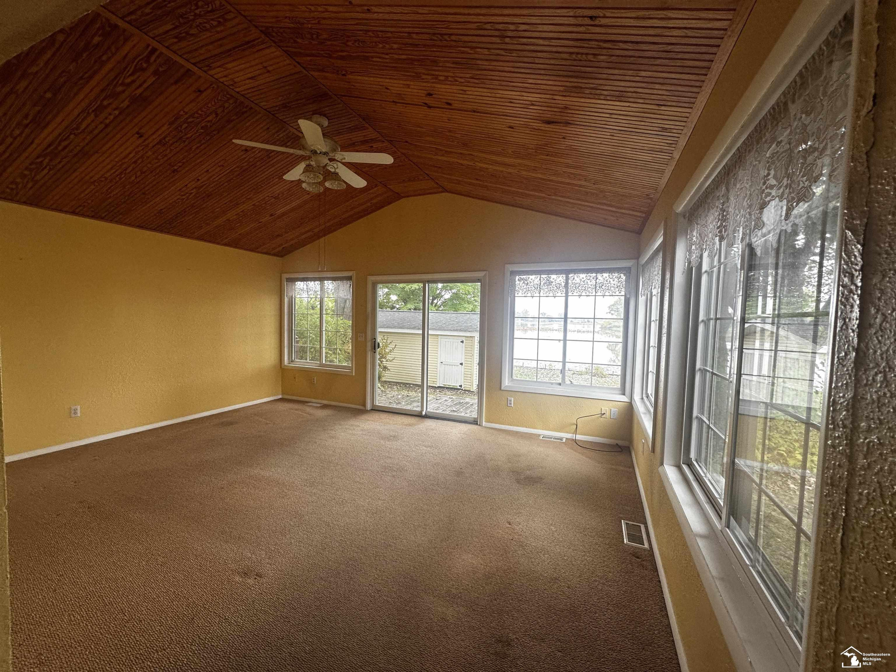 6337 GRANDVIEW Drive, Erie, MI — Photo 8