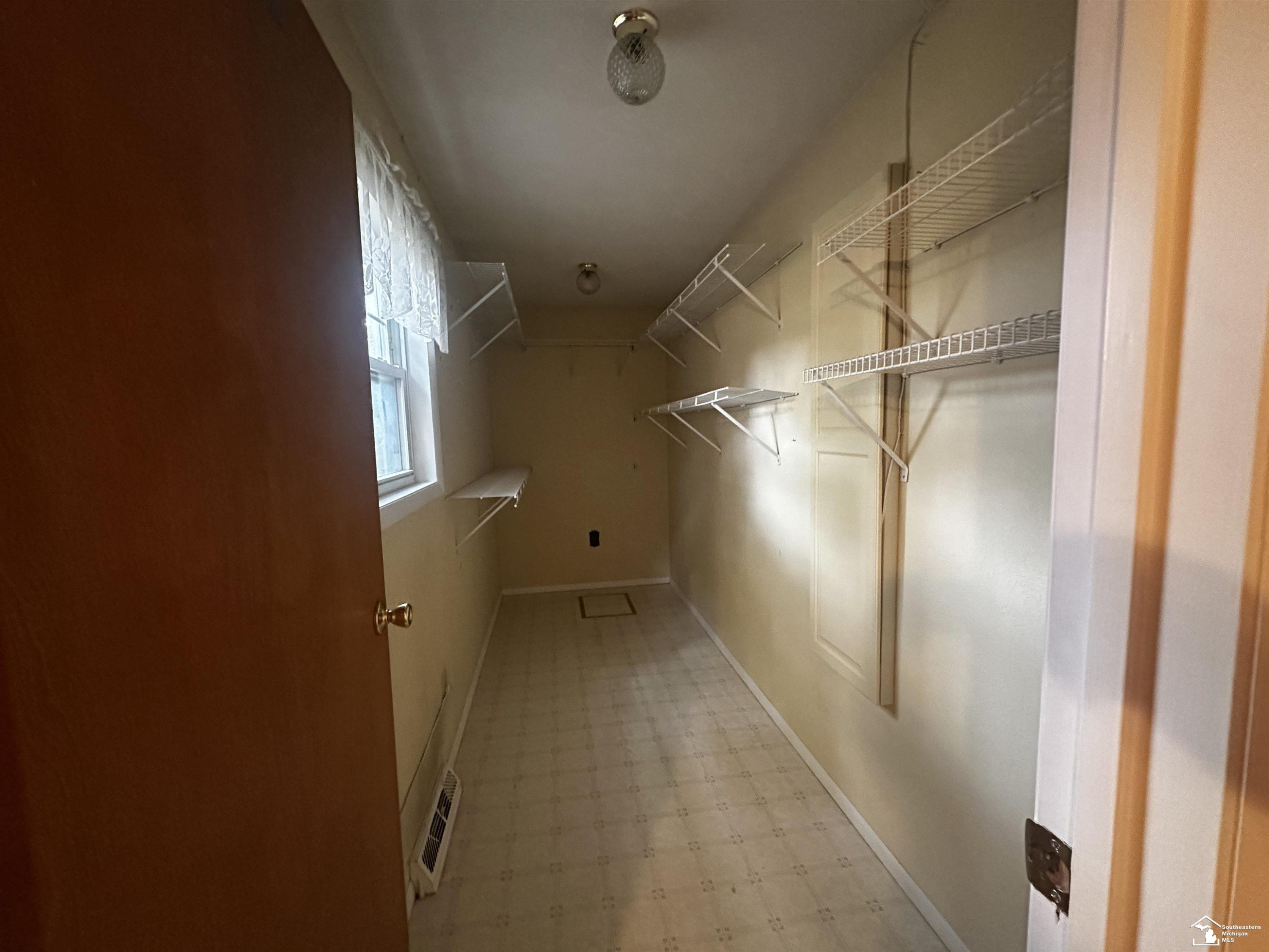6337 GRANDVIEW Drive, Erie, MI — Photo 12