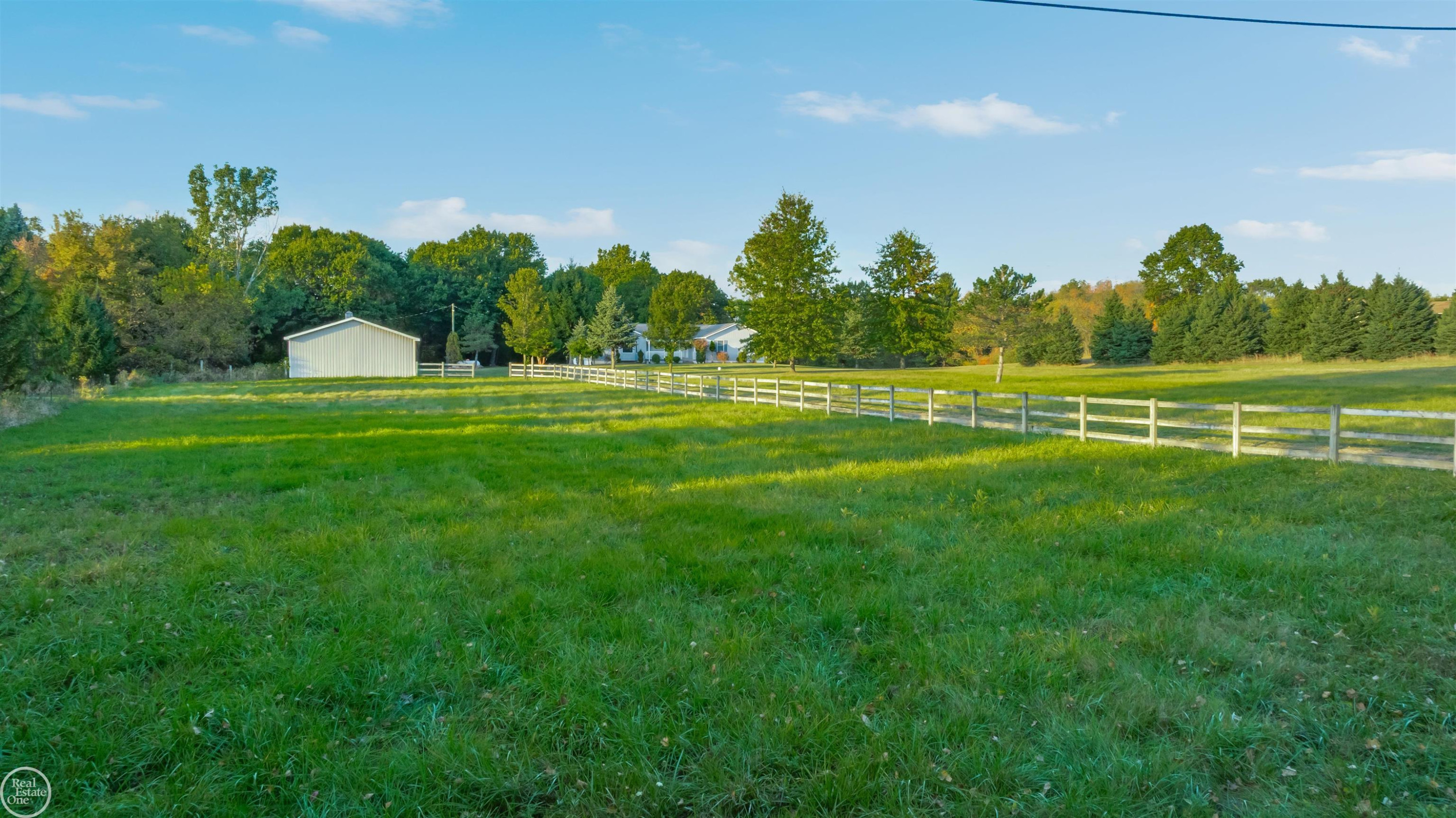 300 Parkwood Drive, Metamora, MI 48455 — Photo 59