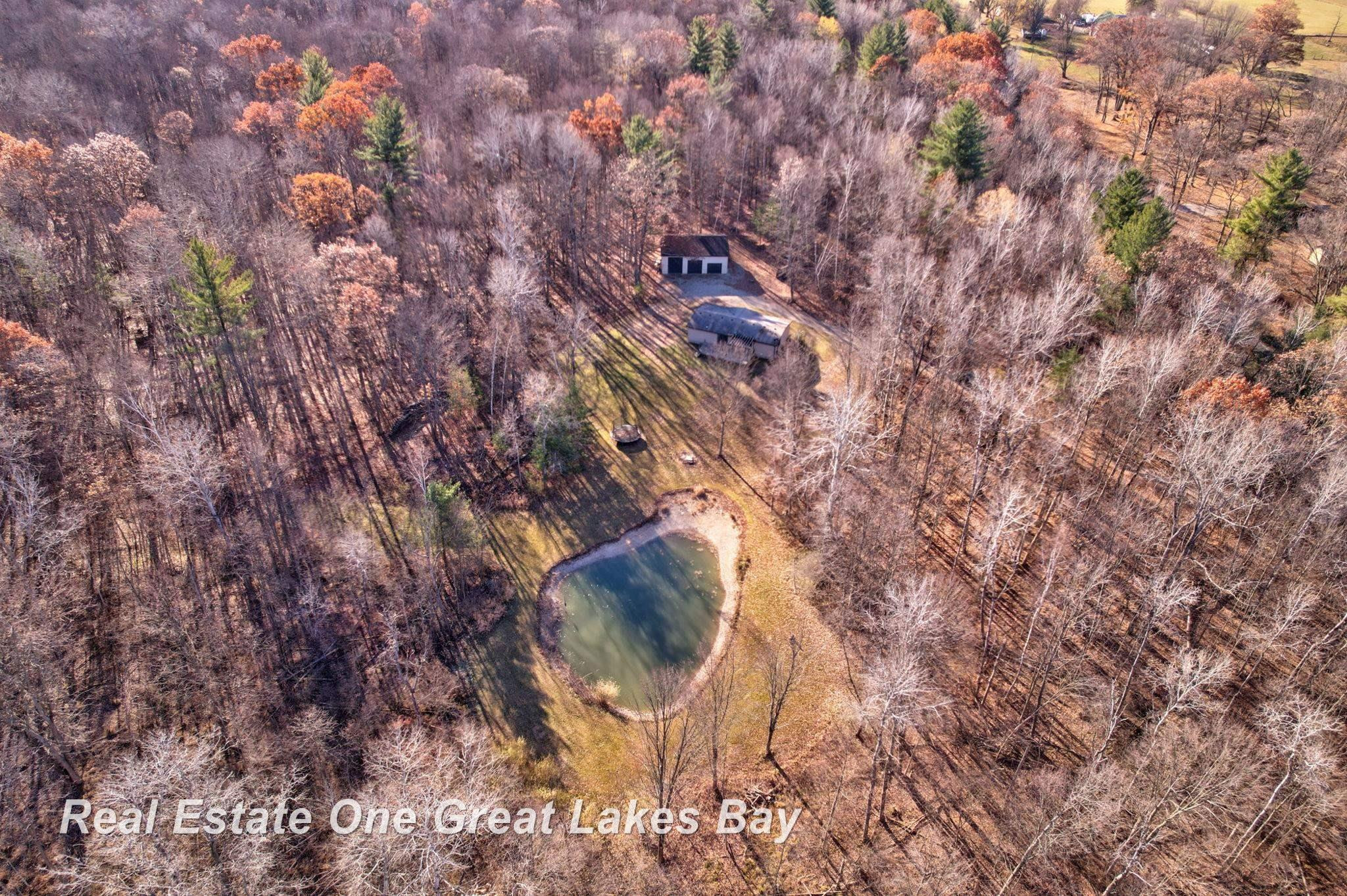 7454 N Jefferson Road, Rhodes, MI 48652 — Photo 2