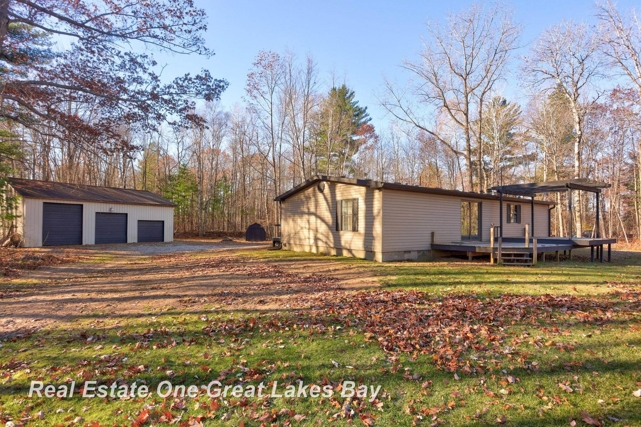 7454 N Jefferson Road, Rhodes, MI 48652 — Photo 9