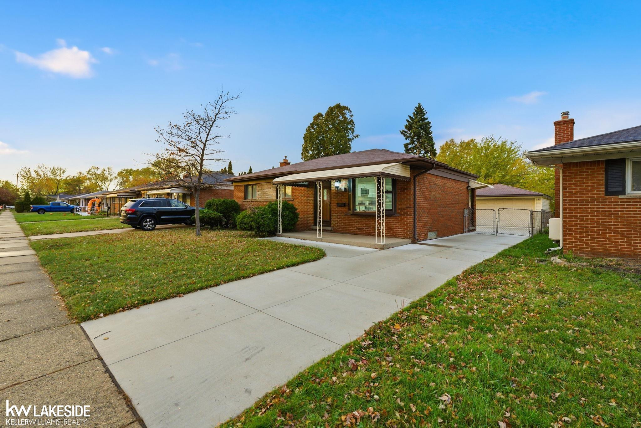 8385 Helen Street, Center Line, MI 48015 — Photo 2