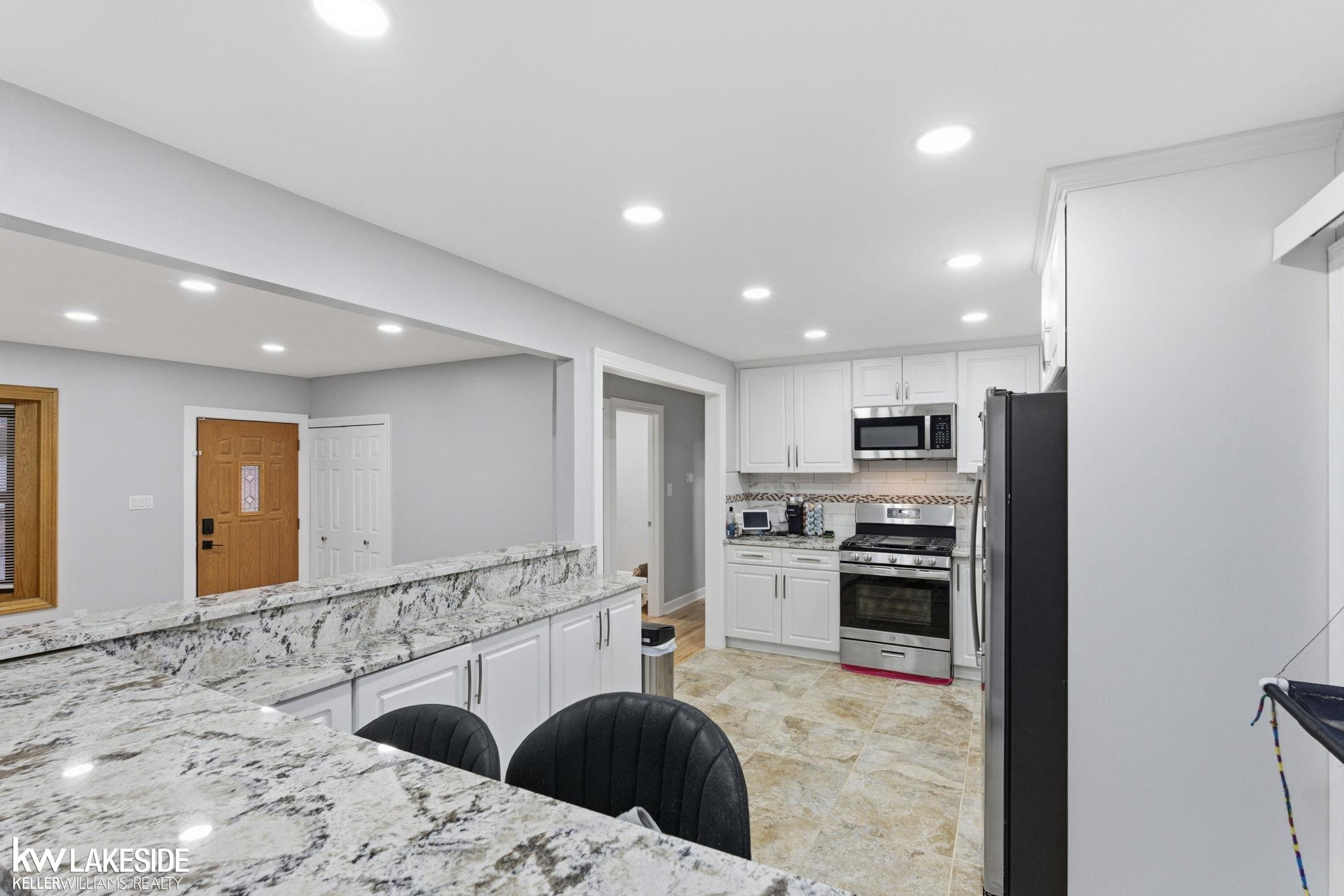 8385 Helen Street, Center Line, MI 48015 — Photo 5