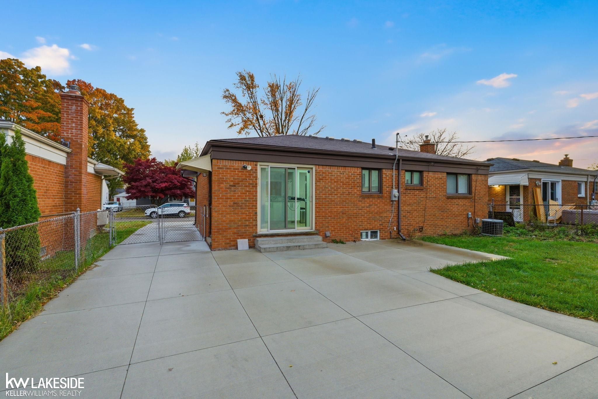 8385 Helen Street, Center Line, MI 48015 — Photo 13