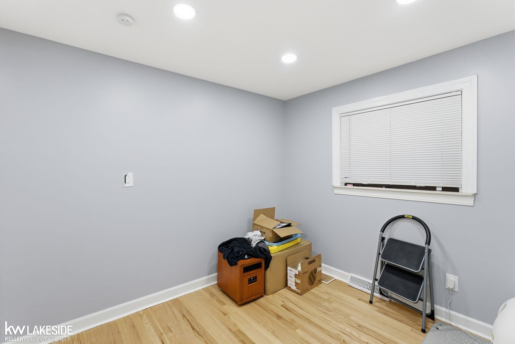 8385 Helen Street, Center Line, MI 48015 — Photo 17