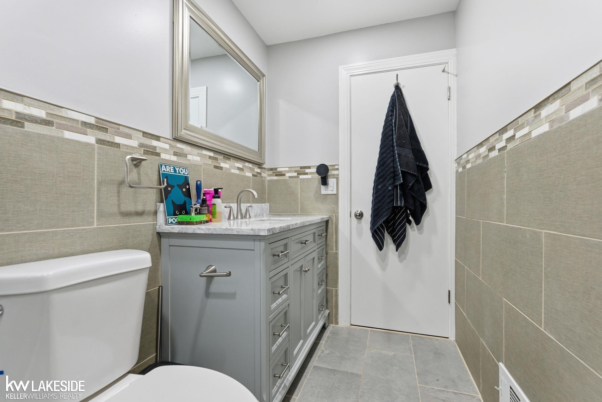 8385 Helen Street, Center Line, MI 48015 — Photo 20