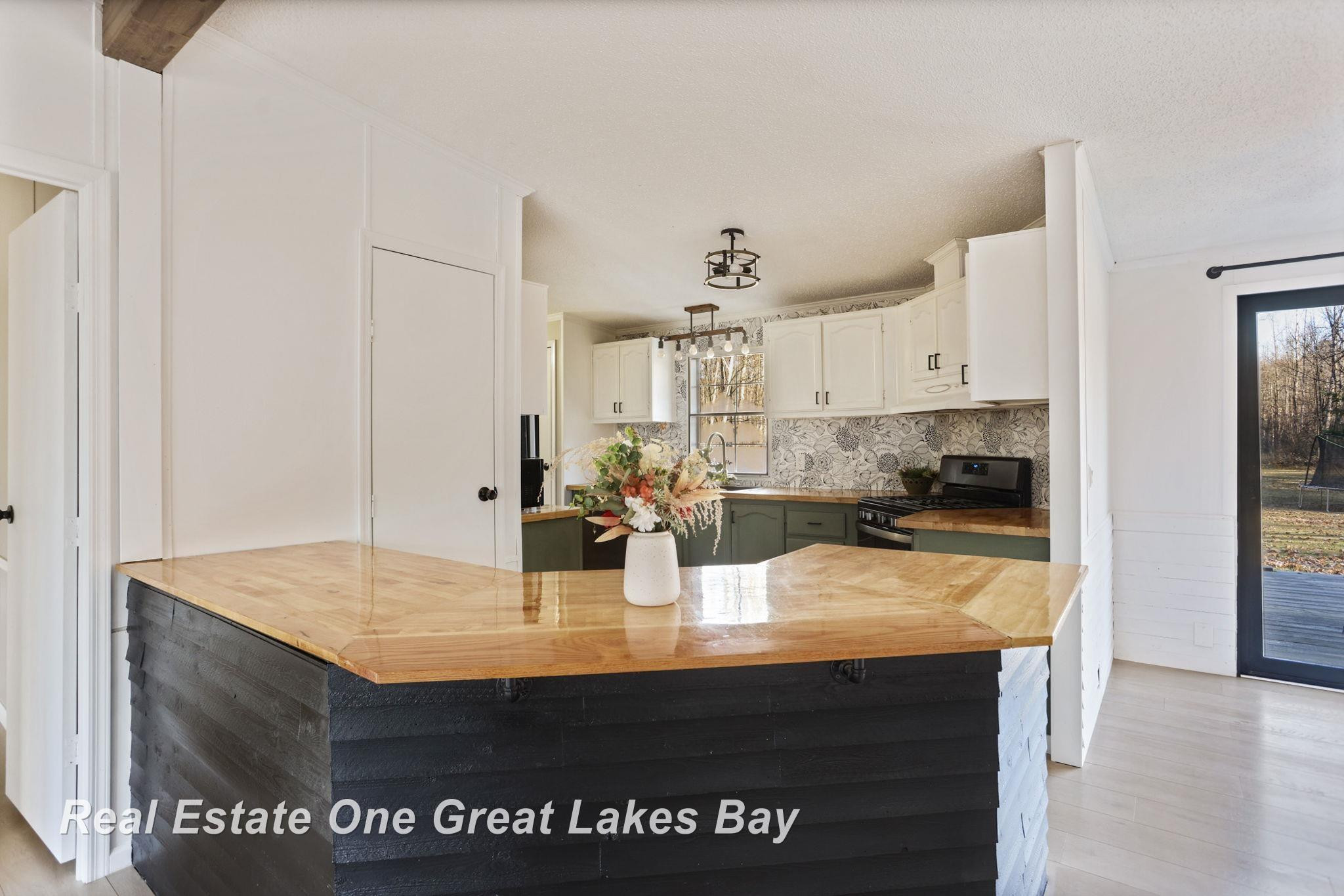 7454 N Jefferson Road, Rhodes, MI 48652 — Photo 28