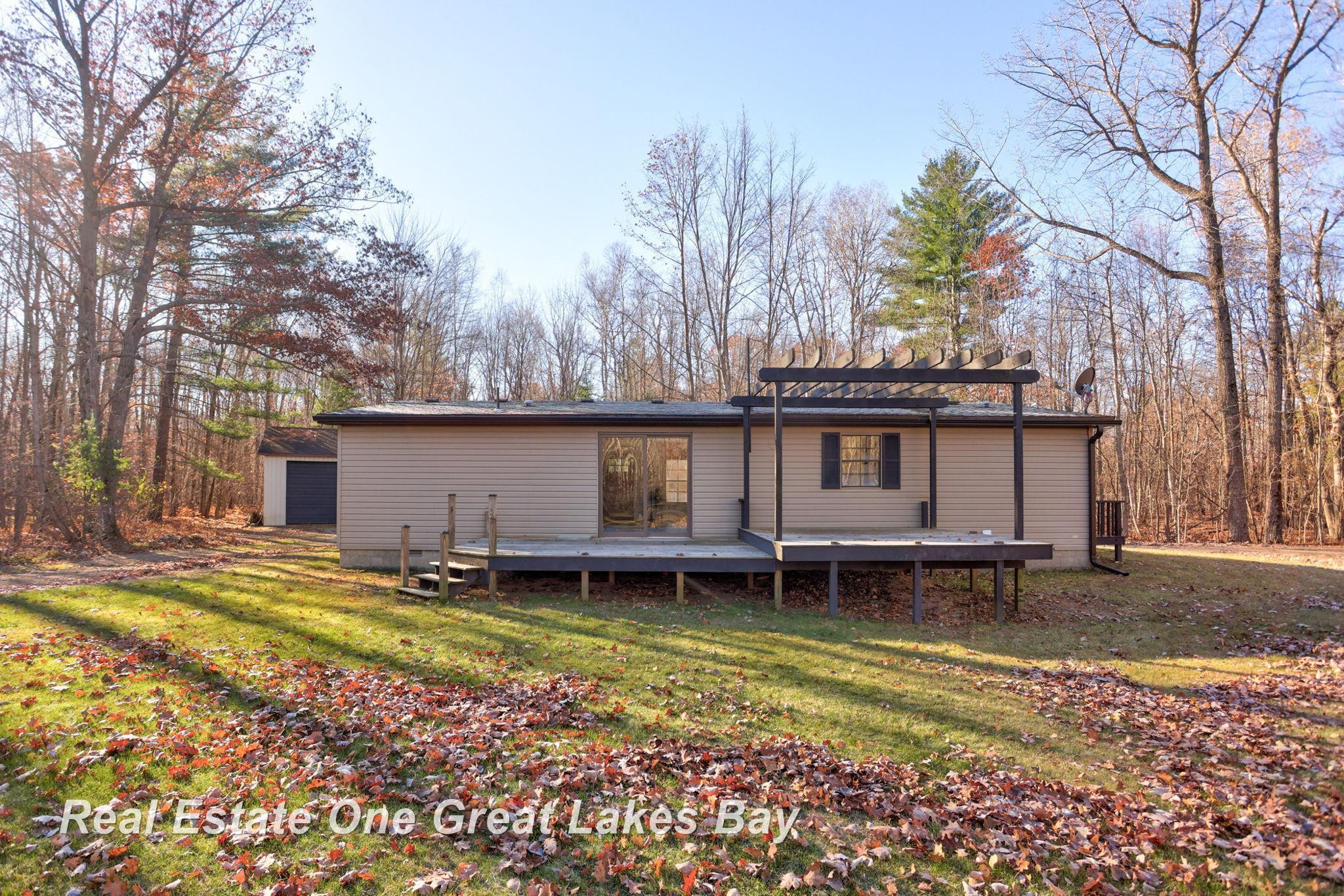 7454 N Jefferson Road, Rhodes, MI 48652 — Photo 43