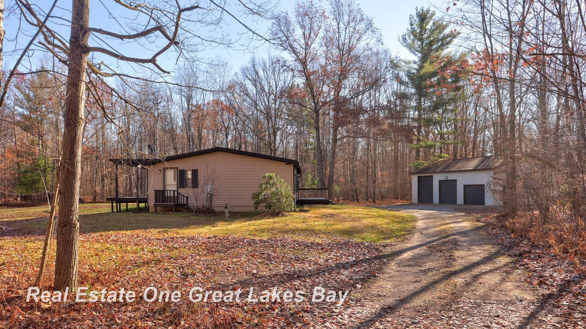 7454 N Jefferson Road, Rhodes, MI 48652 — Photo 47