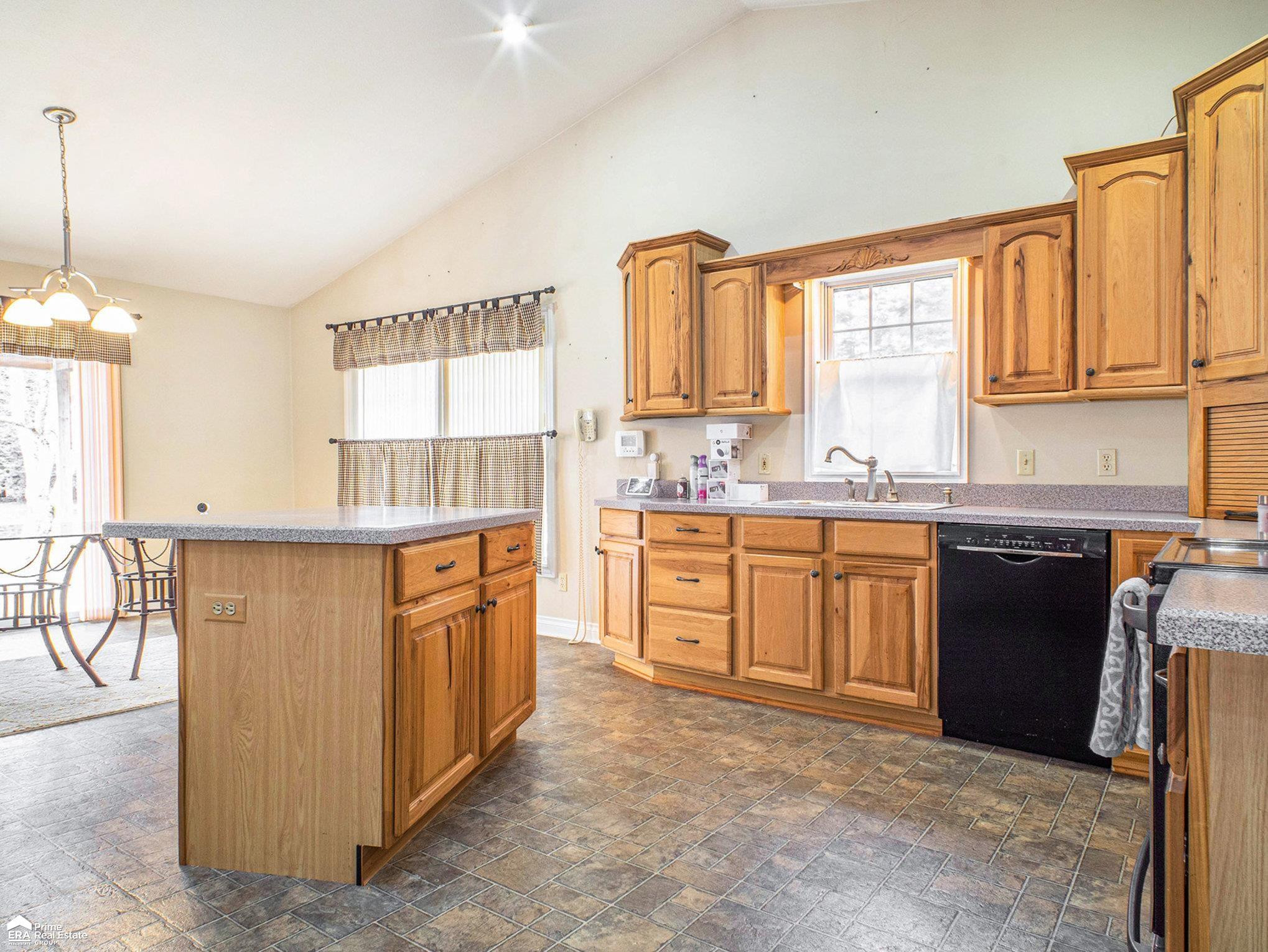 11067 Seymour Road, Montrose, MI 48457 — Photo 8