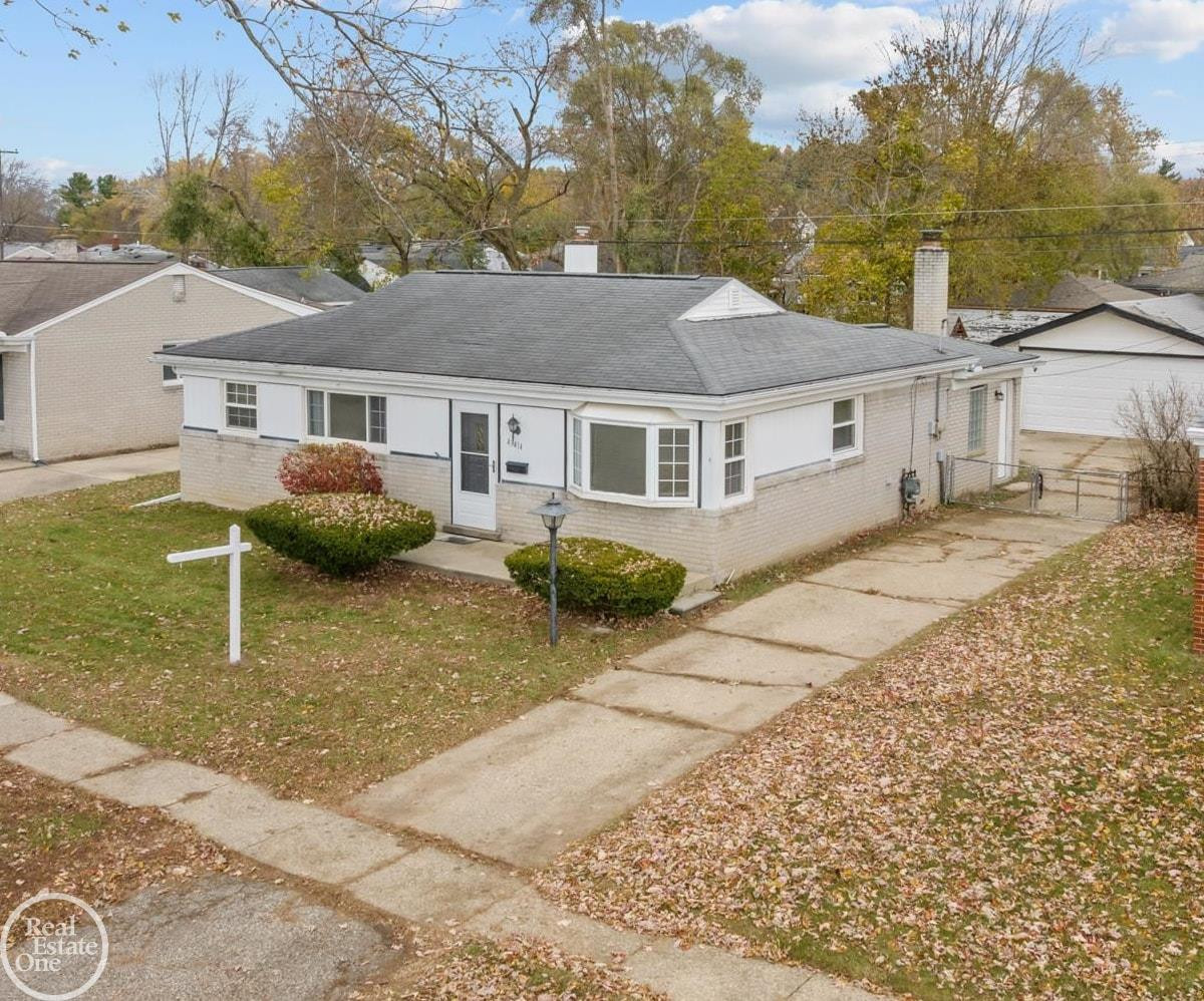 47414 Winthrop Street, Shelby Twp, MI 48317 — front exterior