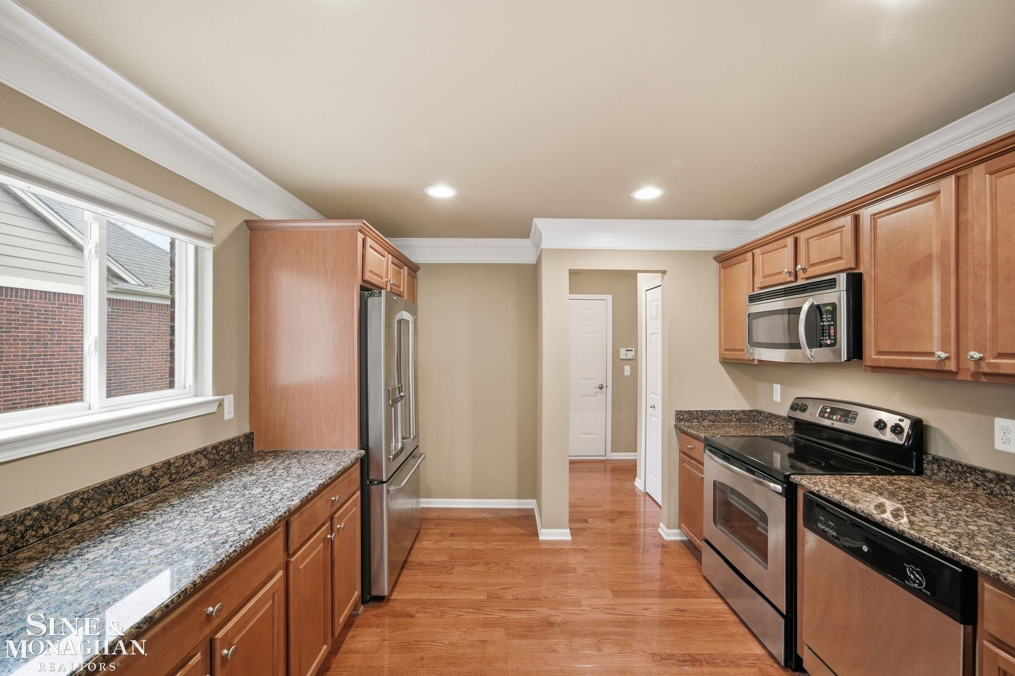 40618 Lenox Park Drive, Novi, MI 48377 — Photo 13