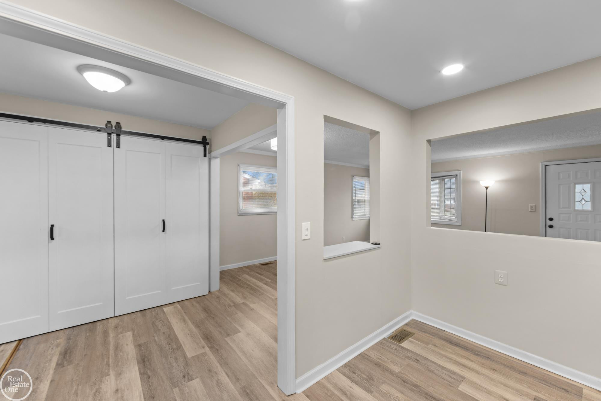47414 Winthrop Street, Shelby Twp, MI 48317 — Photo 13