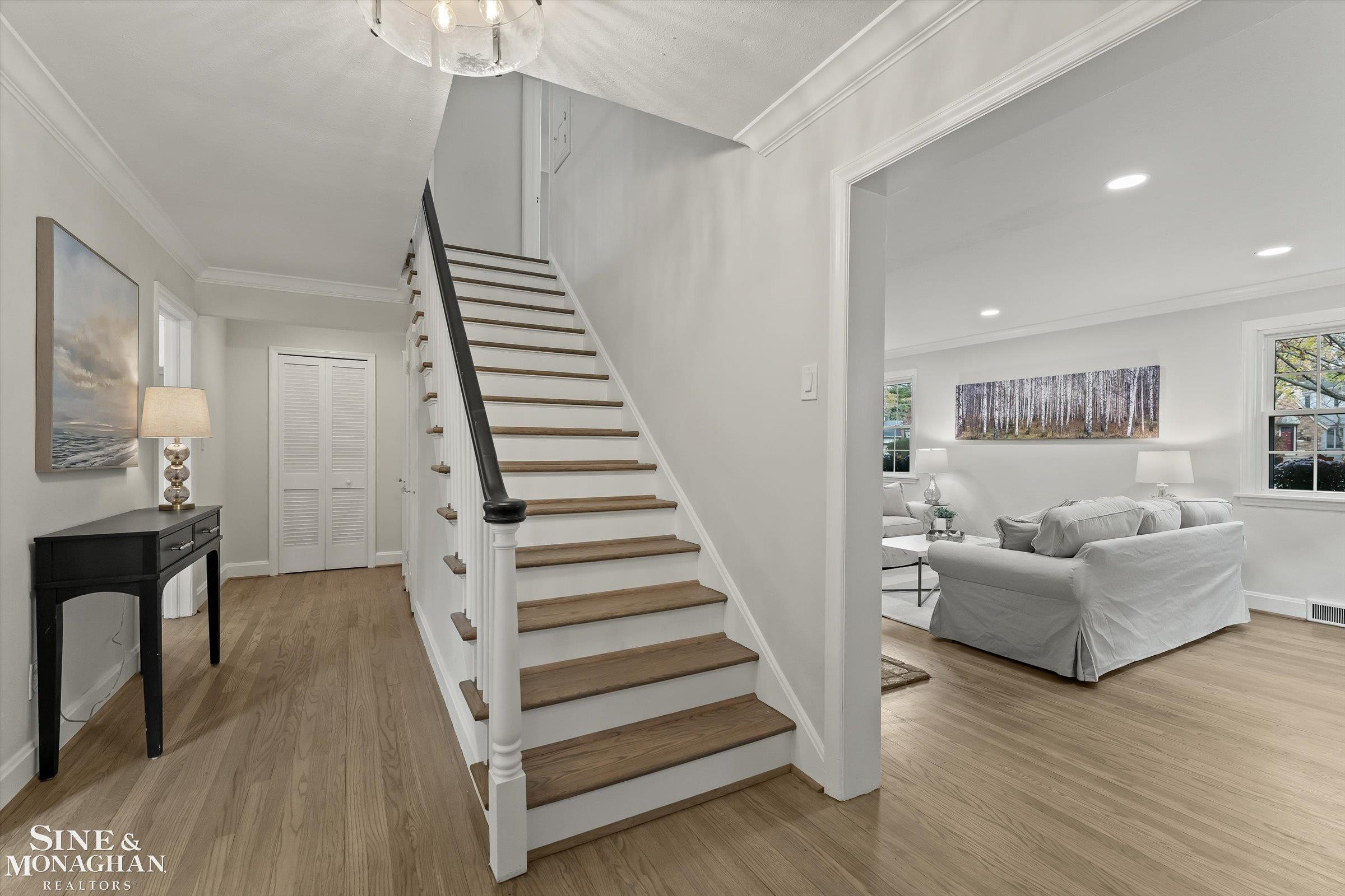 233 Mcmillan Road, Grosse Pointe Park, MI 48236 — Photo 2