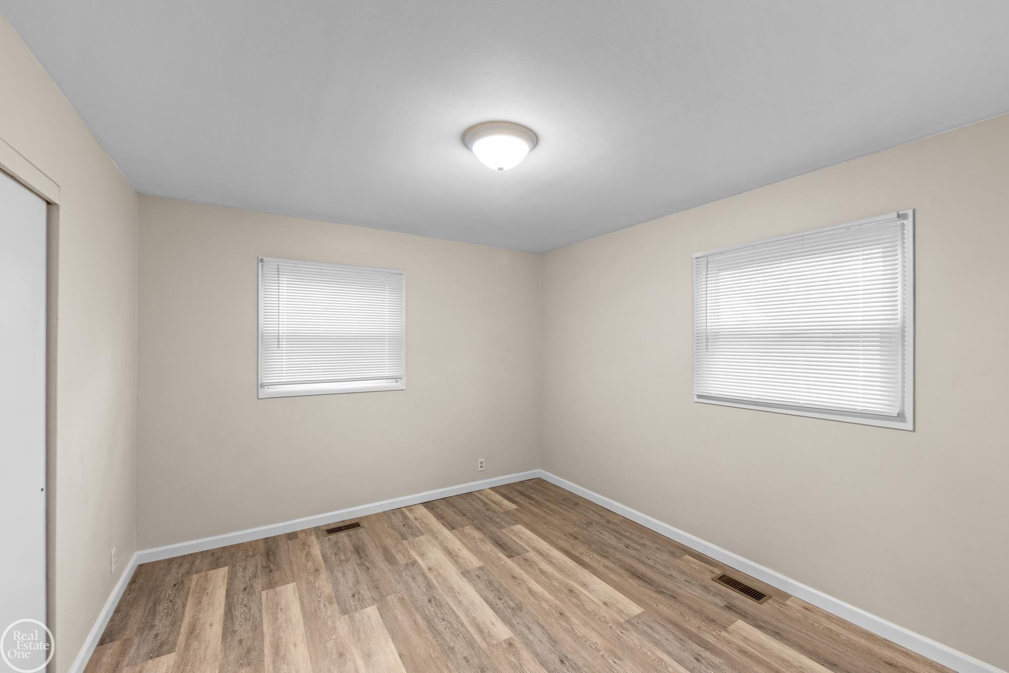 47414 Winthrop Street, Shelby Twp, MI 48317 — Photo 20