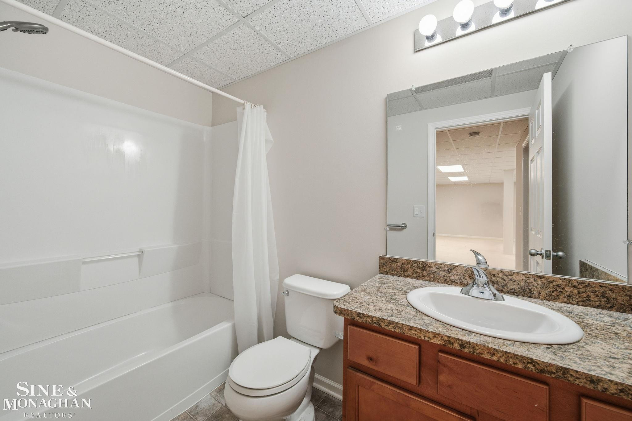 40618 Lenox Park Drive, Novi, MI 48377 — Photo 28