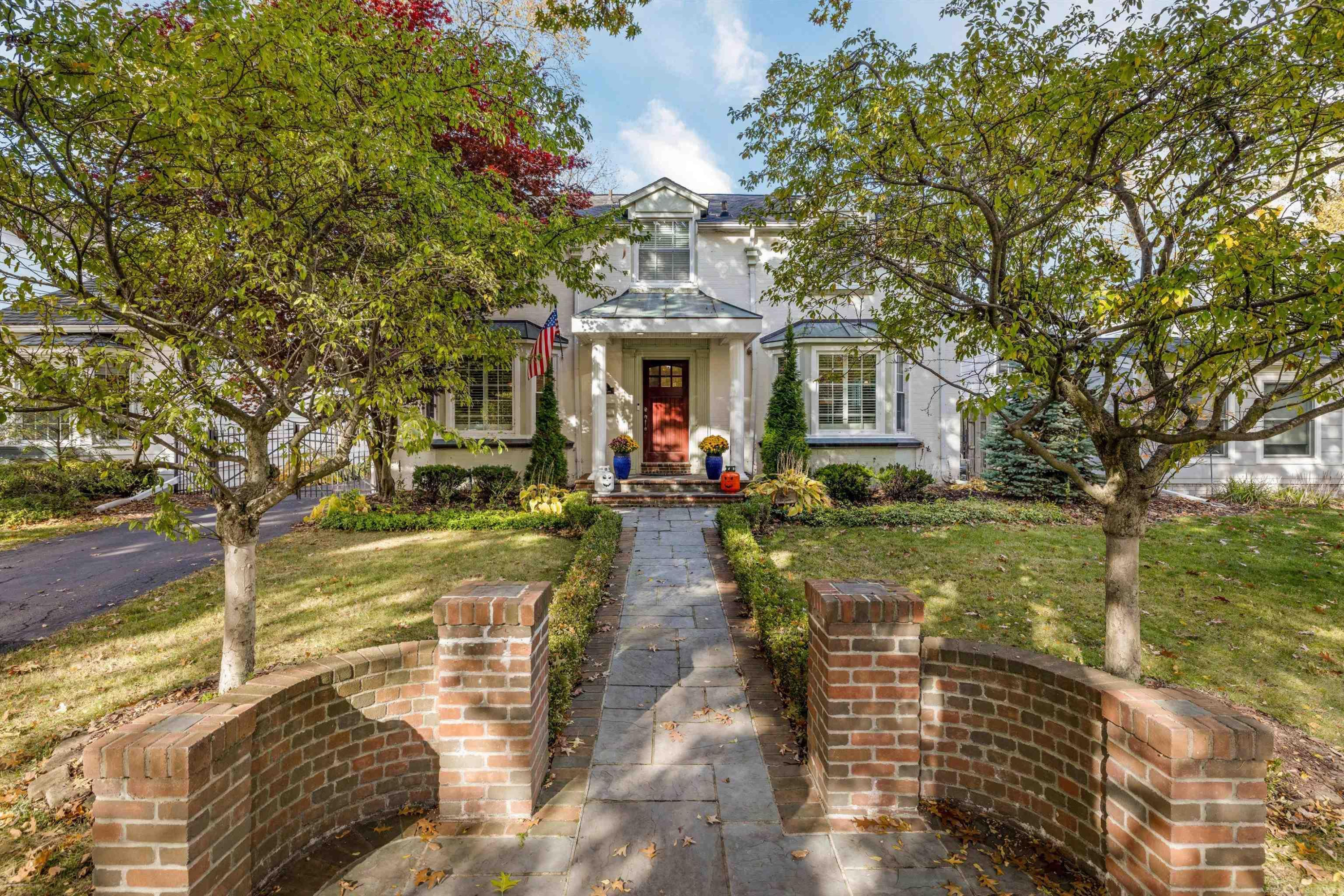 265 Williams Avenue, Grosse Pointe Farms, MI 48236 — front exterior