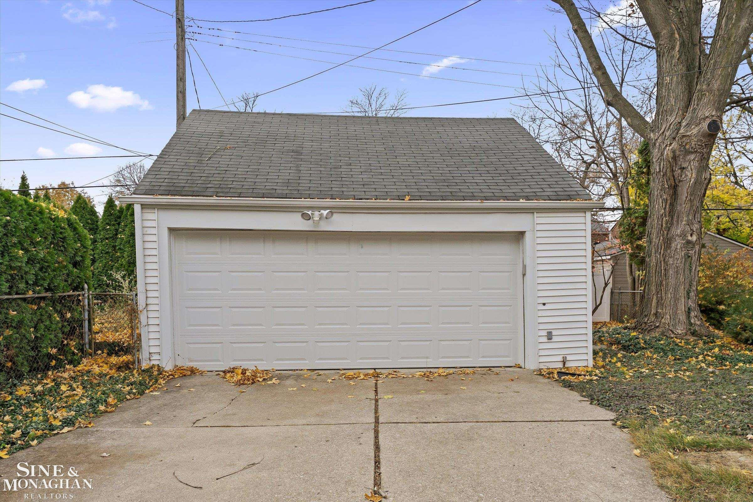 233 Mcmillan Road, Grosse Pointe Park, MI 48236 — Photo 35