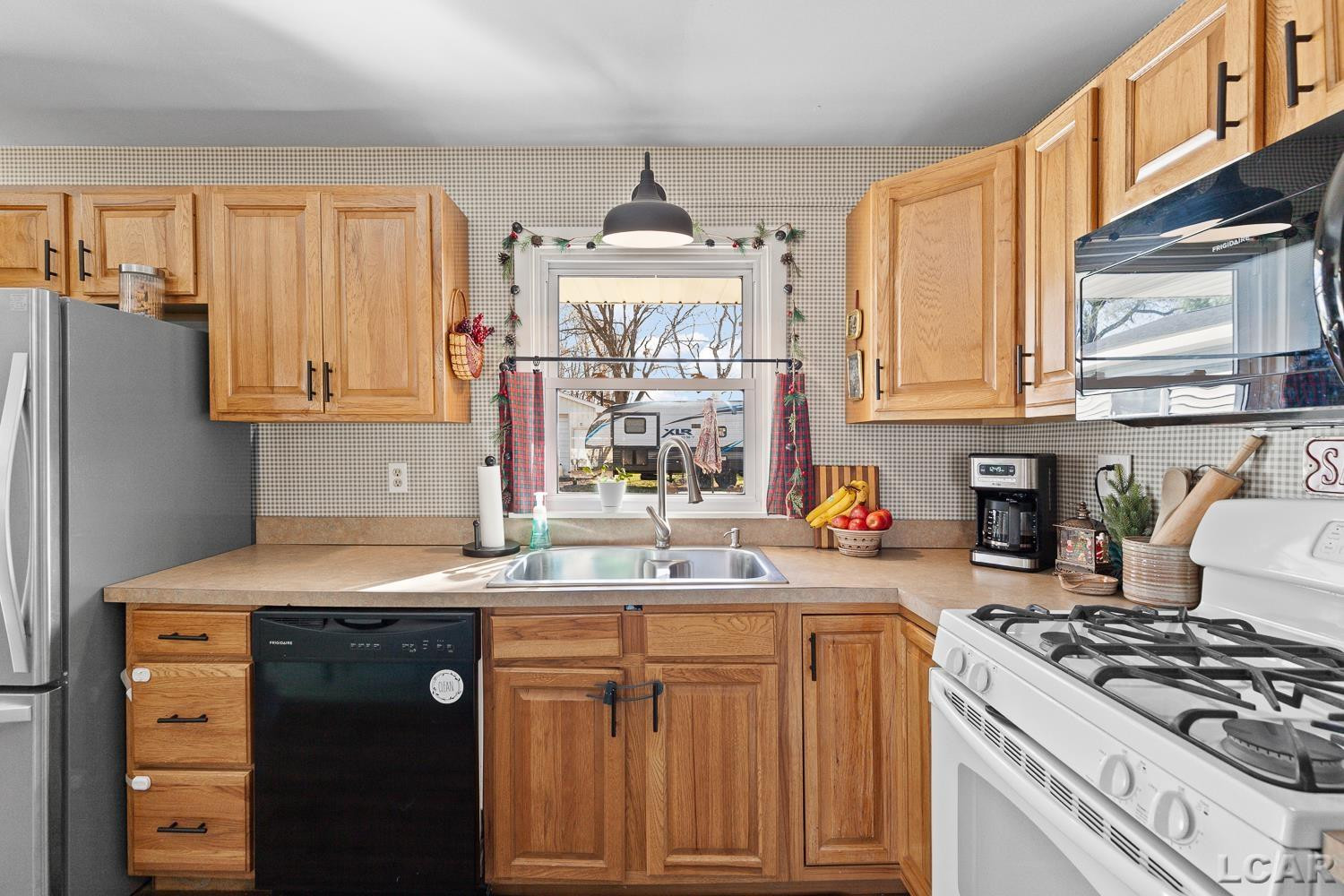 201 Bartlett Street, Clinton, MI 49236 — Photo 12